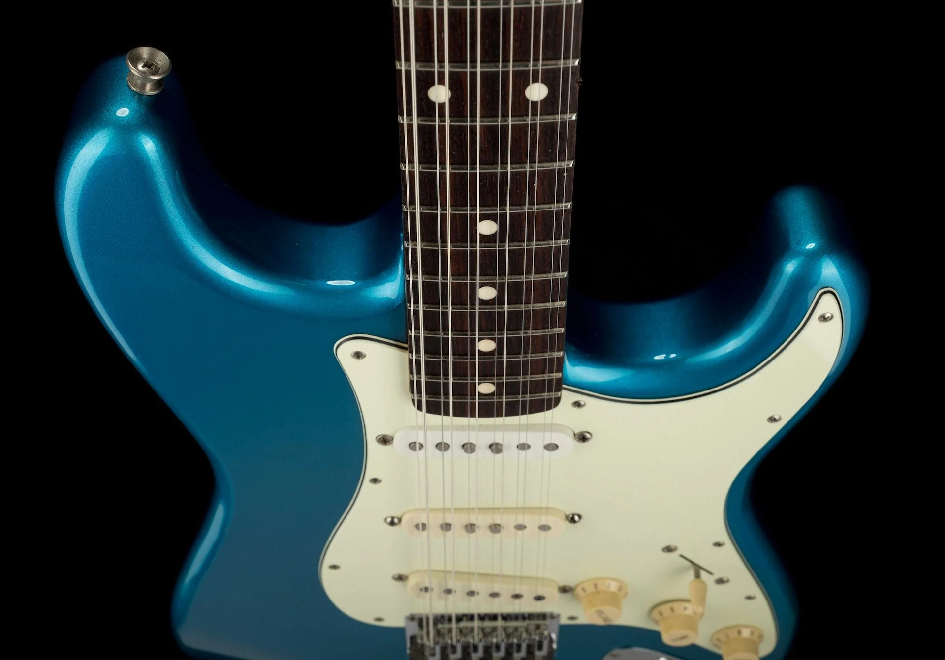 Used Fender Special Edition Strat XII Lake Placid Blue Electric Guitar - Image 11