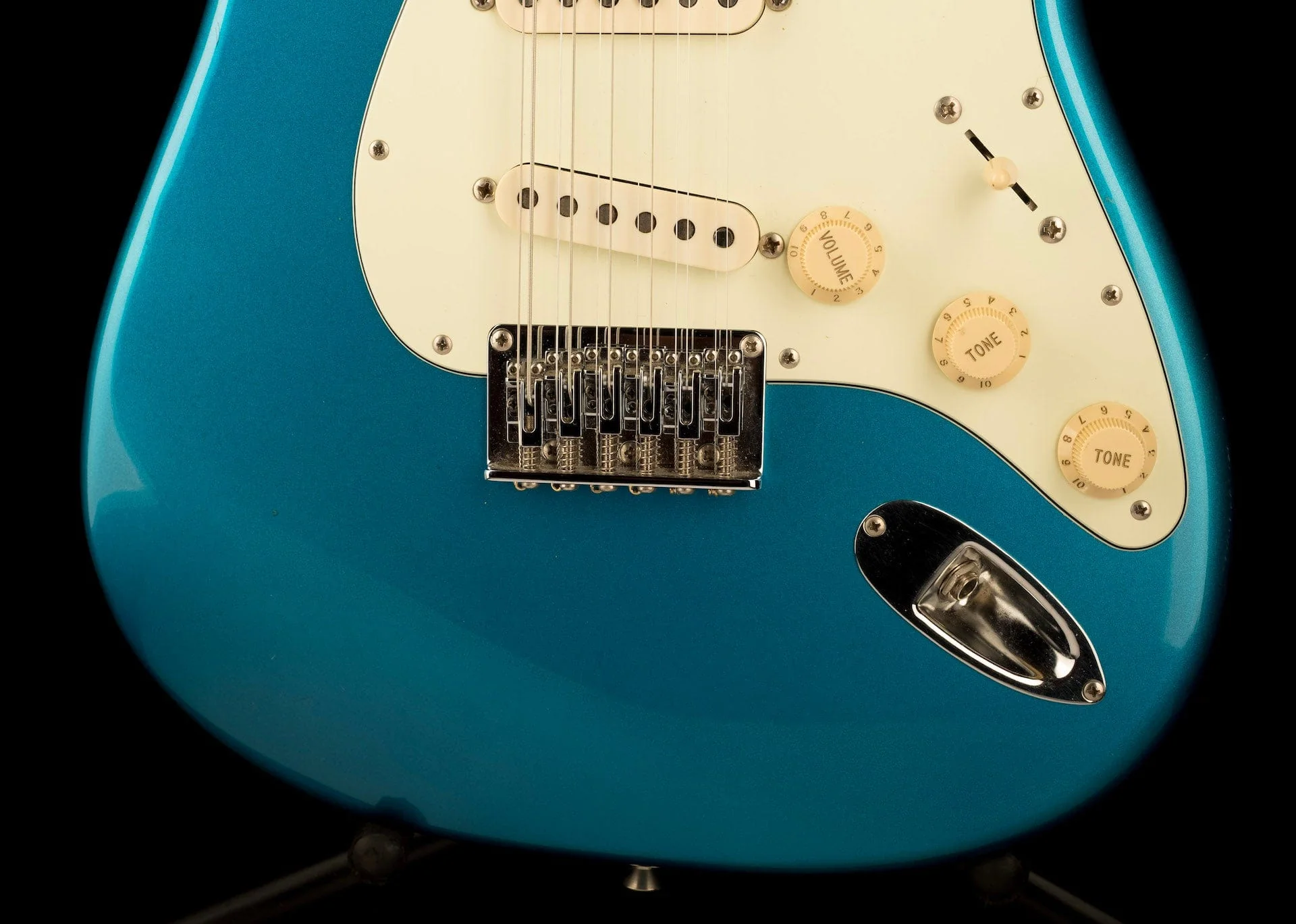 Used Fender Special Edition Strat XII Lake Placid Blue Electric Guitar - Image 5