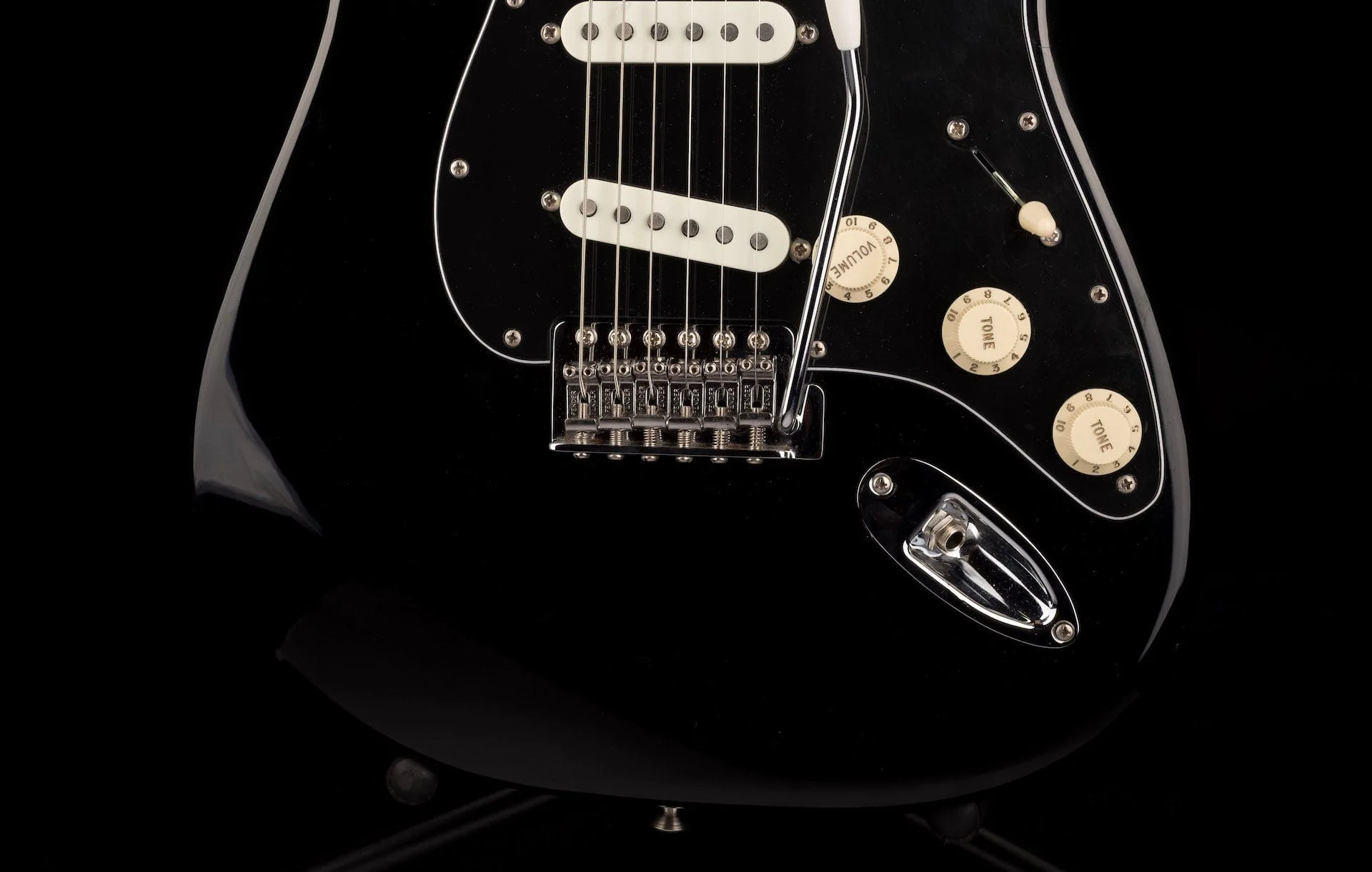 Used Fender Special Run Standard Strat With Custom Shop Pickups Black - Image 5