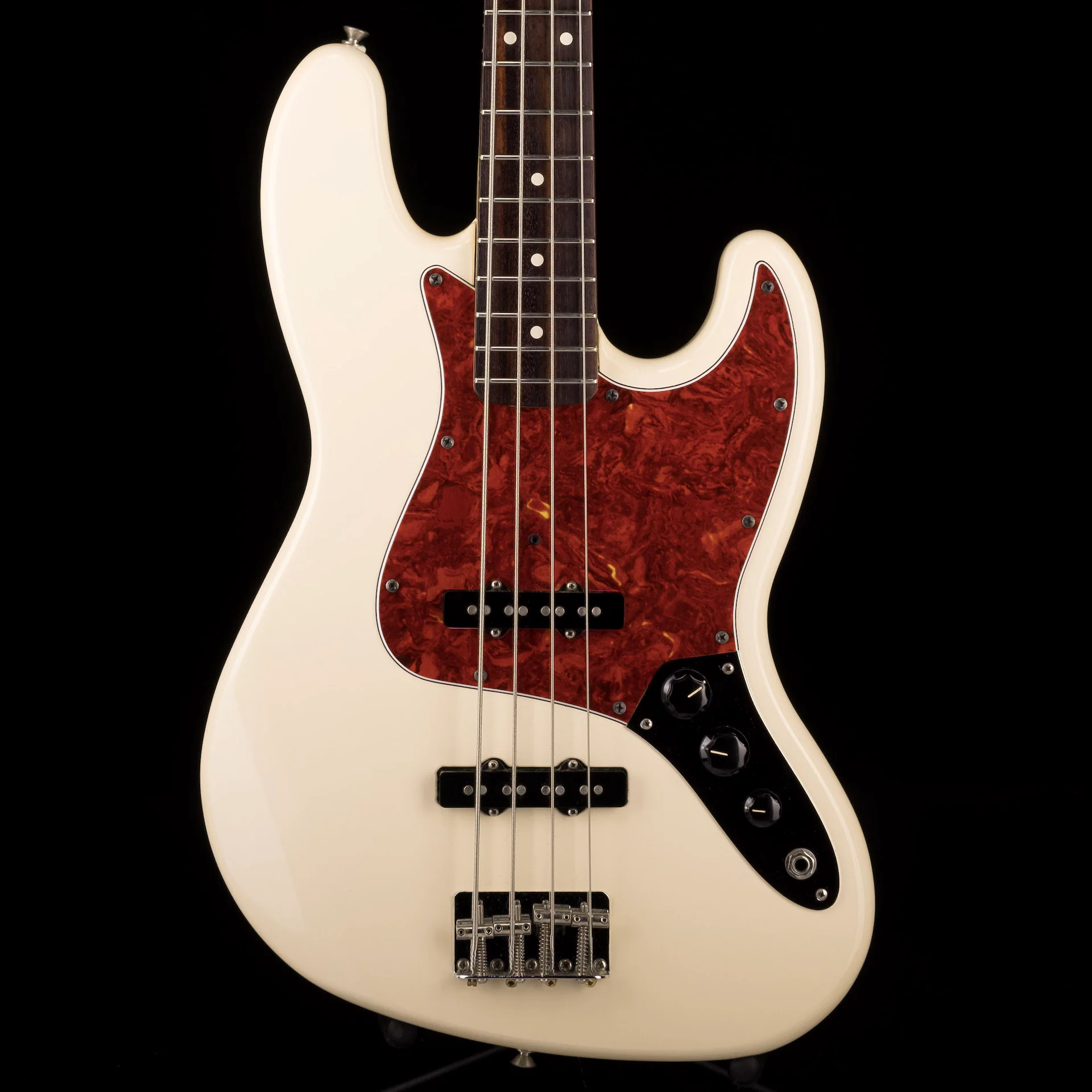 Used 2004 Fender Standard Jazz Bass Arctic White with Gig Bag