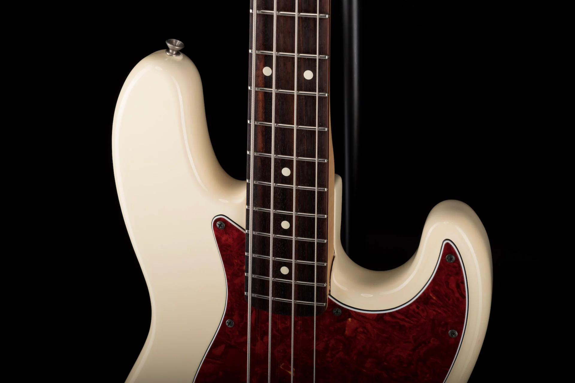 Used 2004 Fender Standard Jazz Bass Arctic White with Gig Bag - Image 3