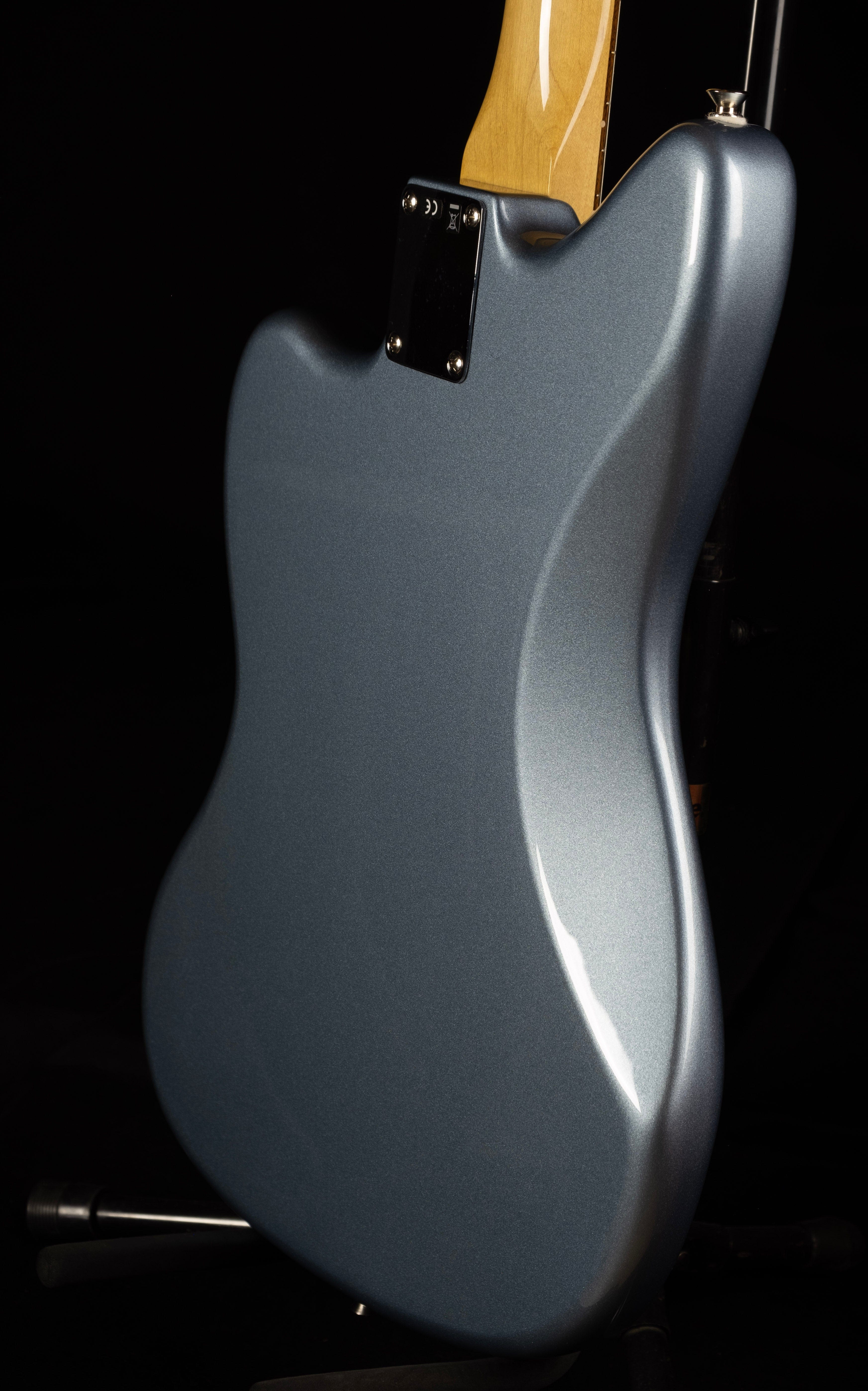 Used Fender Vintera '60s Jazzmaster Ice Blue Metallic - Image 10