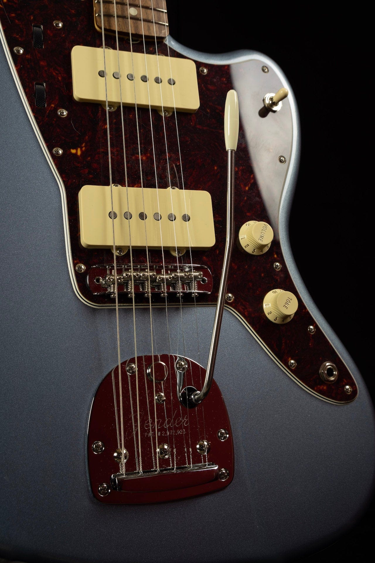 Used Fender Vintera '60s Jazzmaster Ice Blue Metallic - Image 5