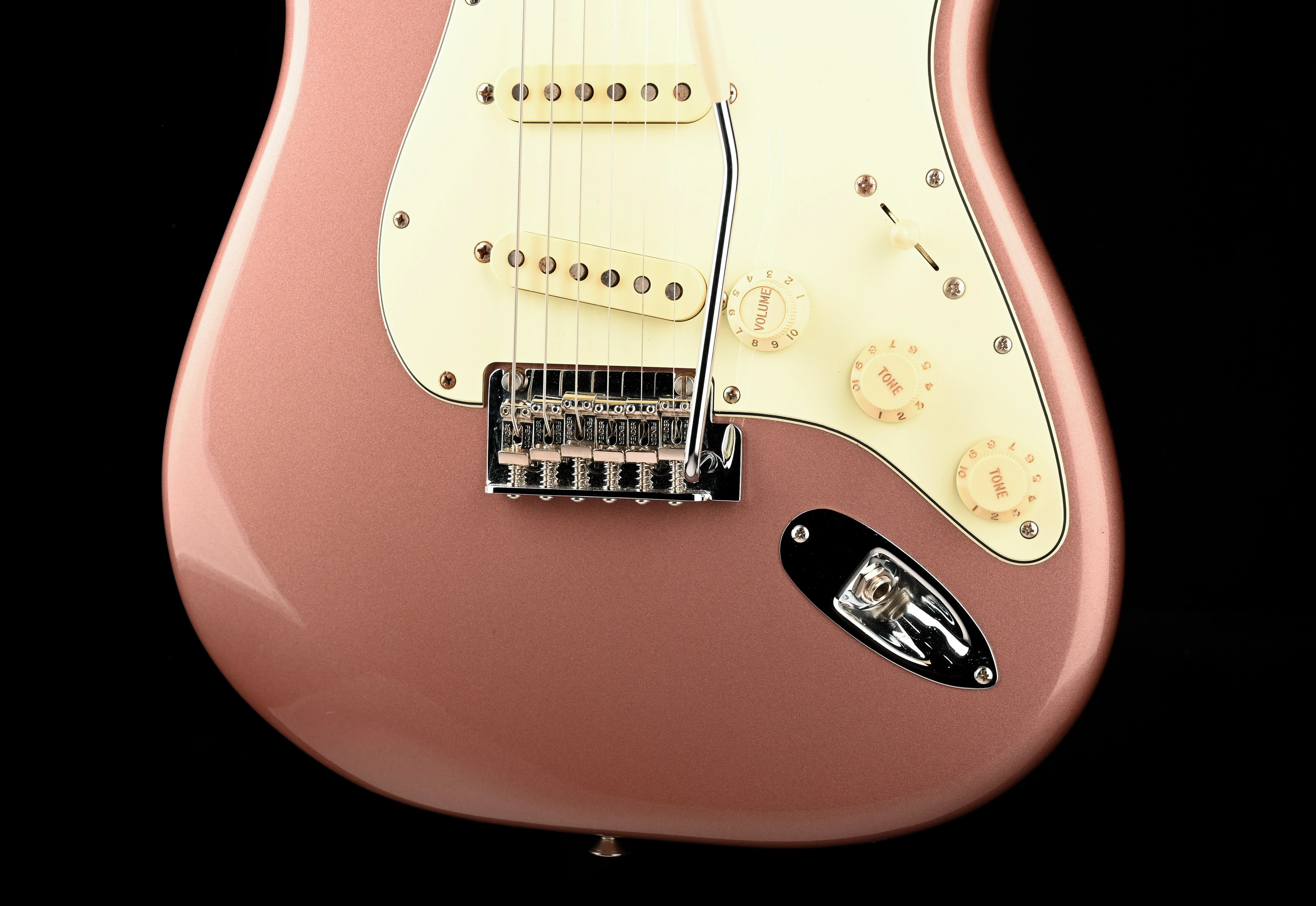 Used Fender Vintera '60s Stratocaster Modified Burgundy Mist Metallic with Bag - Image 5