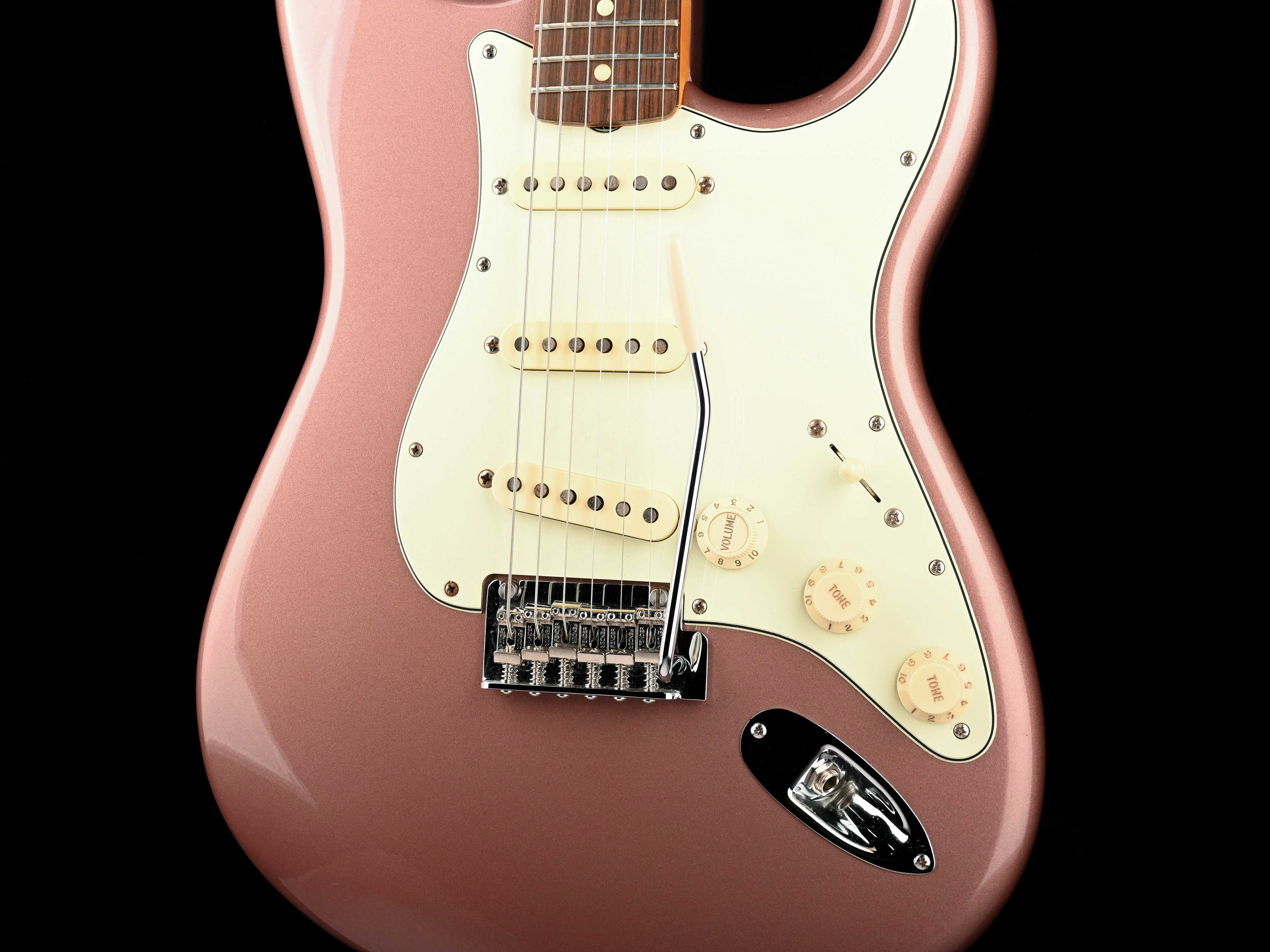 Used Fender Vintera '60s Stratocaster Modified Burgundy Mist Metallic with Bag - Image 6