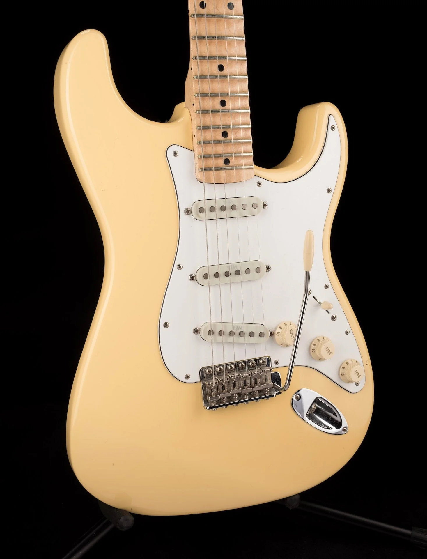 Used Fender Yngwie Malmsteen Stratocaster Vintage White with OHSC - Image 10
