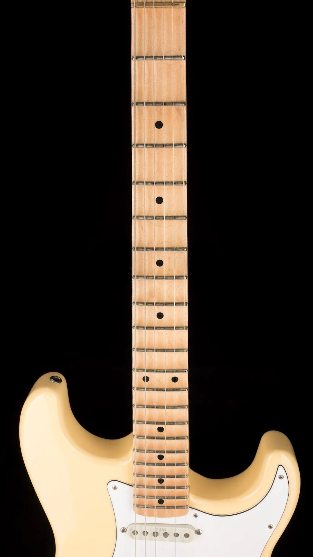 Used Fender Yngwie Malmsteen Stratocaster Vintage White with OHSC - Image 11