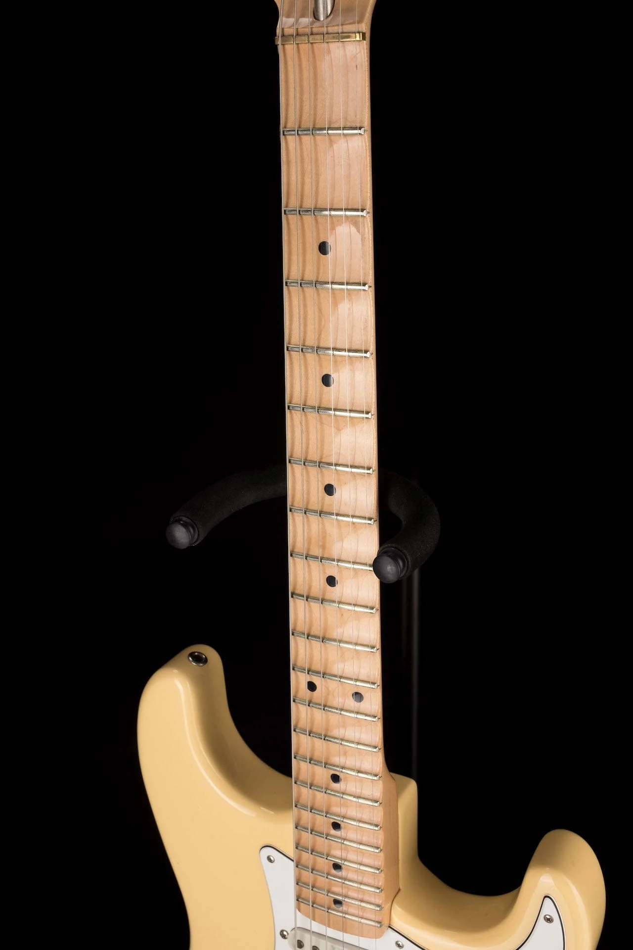 Used Fender Yngwie Malmsteen Stratocaster Vintage White with OHSC - Image 13