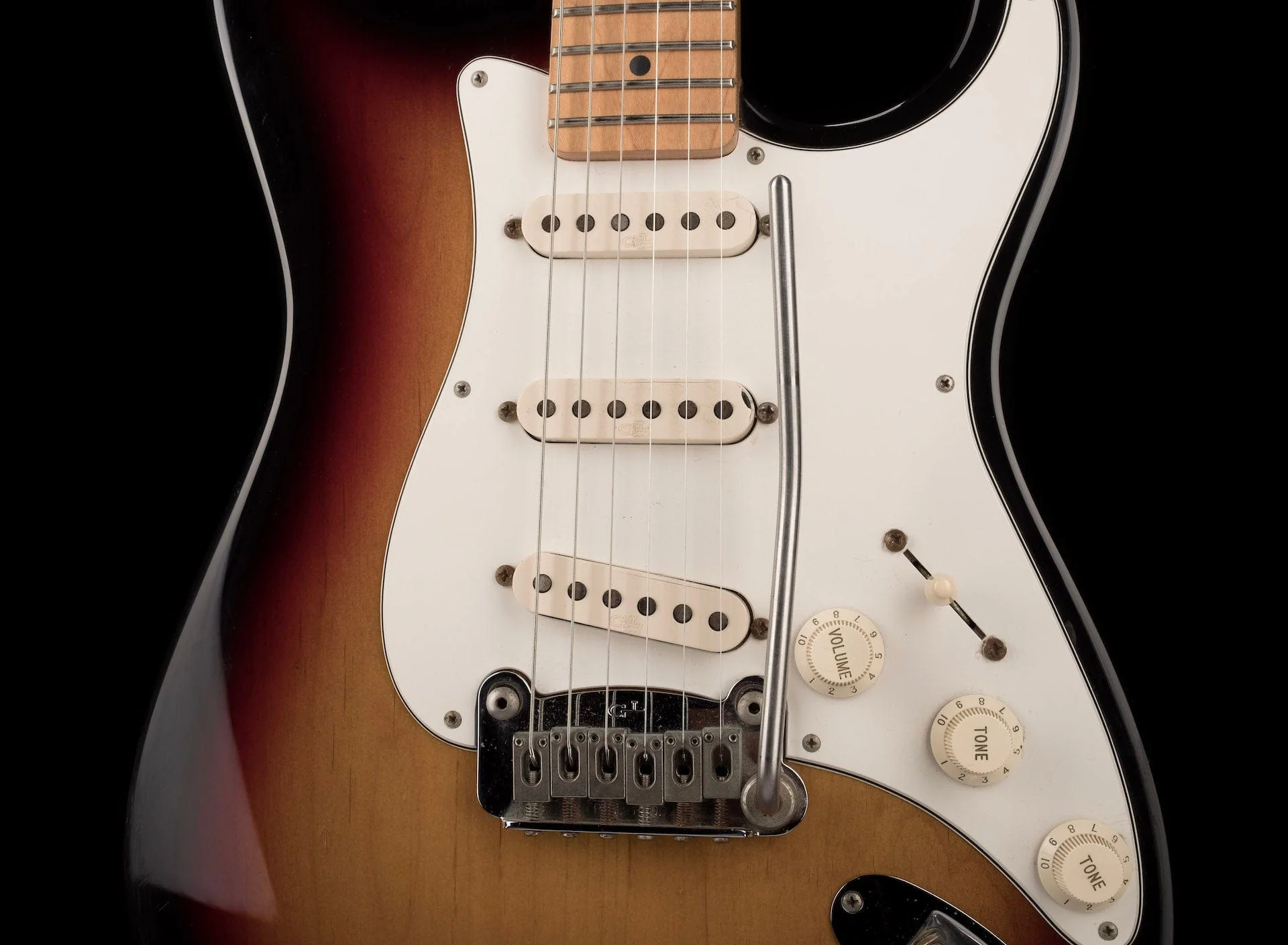 Used G&L Legacy Sunburst with Signed COA and OHSC - Image 6