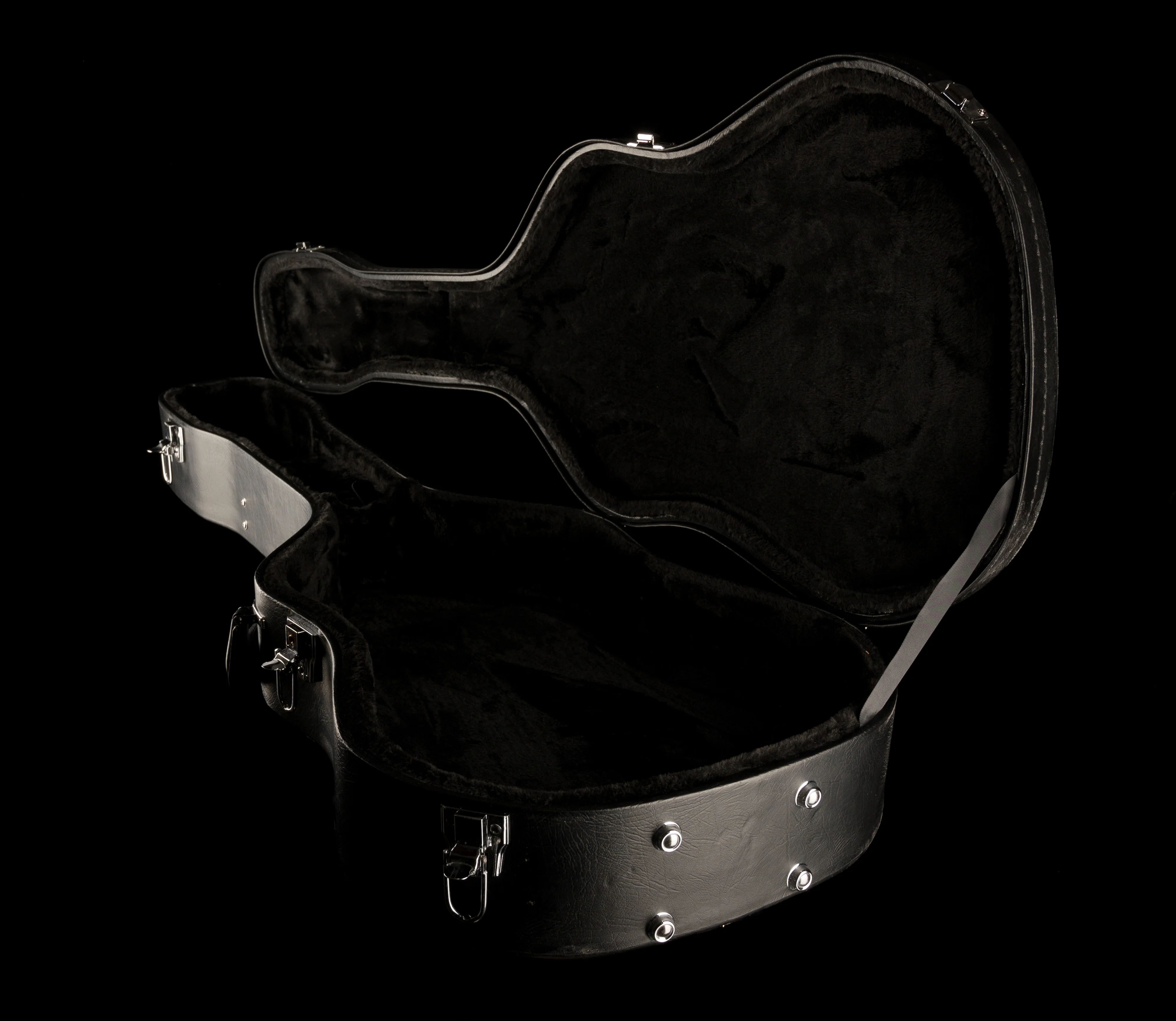 Used Guardian CG-022-C Classical Guitar Deluxe Archtop Hardshell Case Black - Image 4