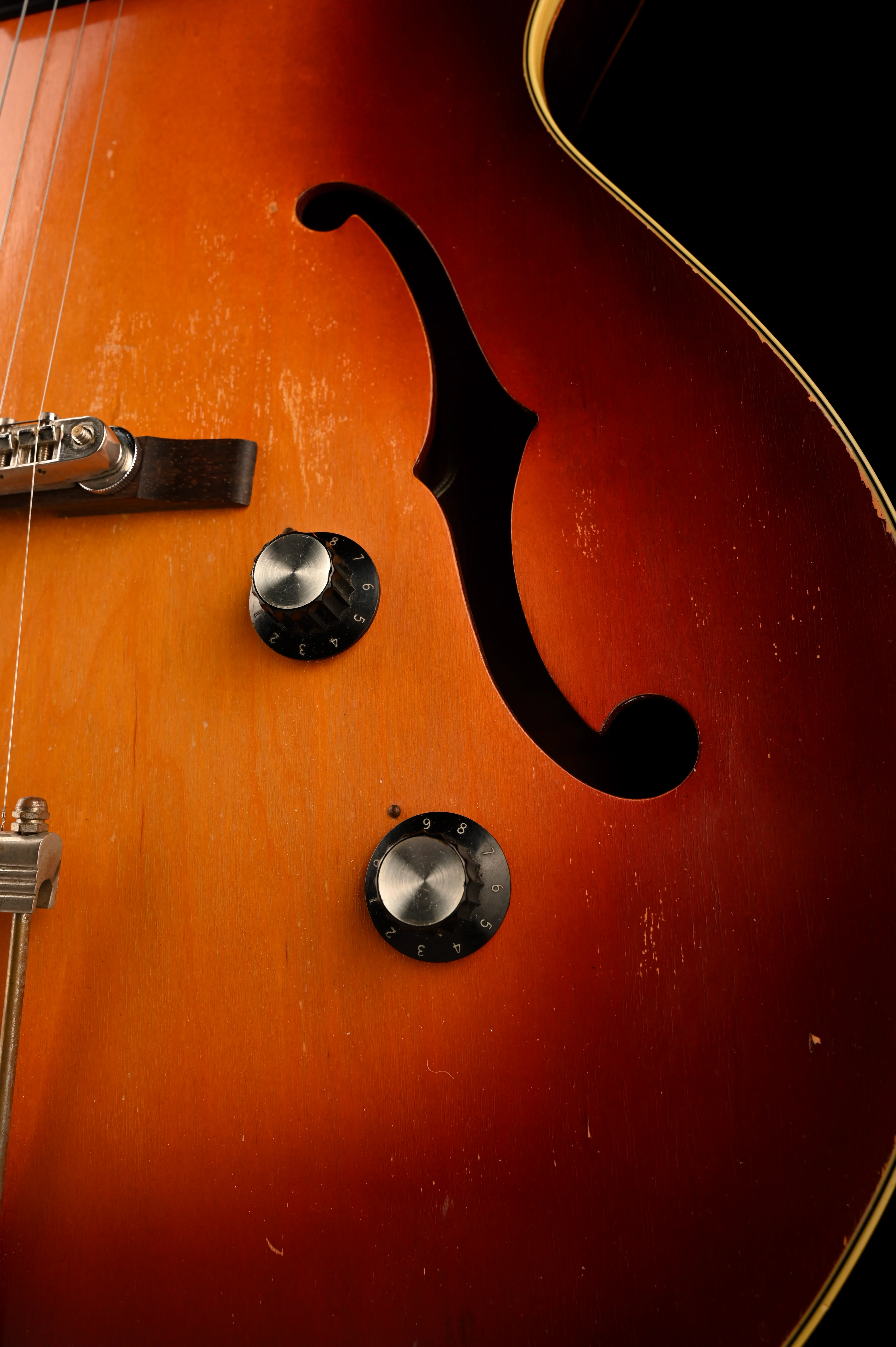 Vintage 1964 Guild T-100 Tri-Color Sunburst With Case - Image 8