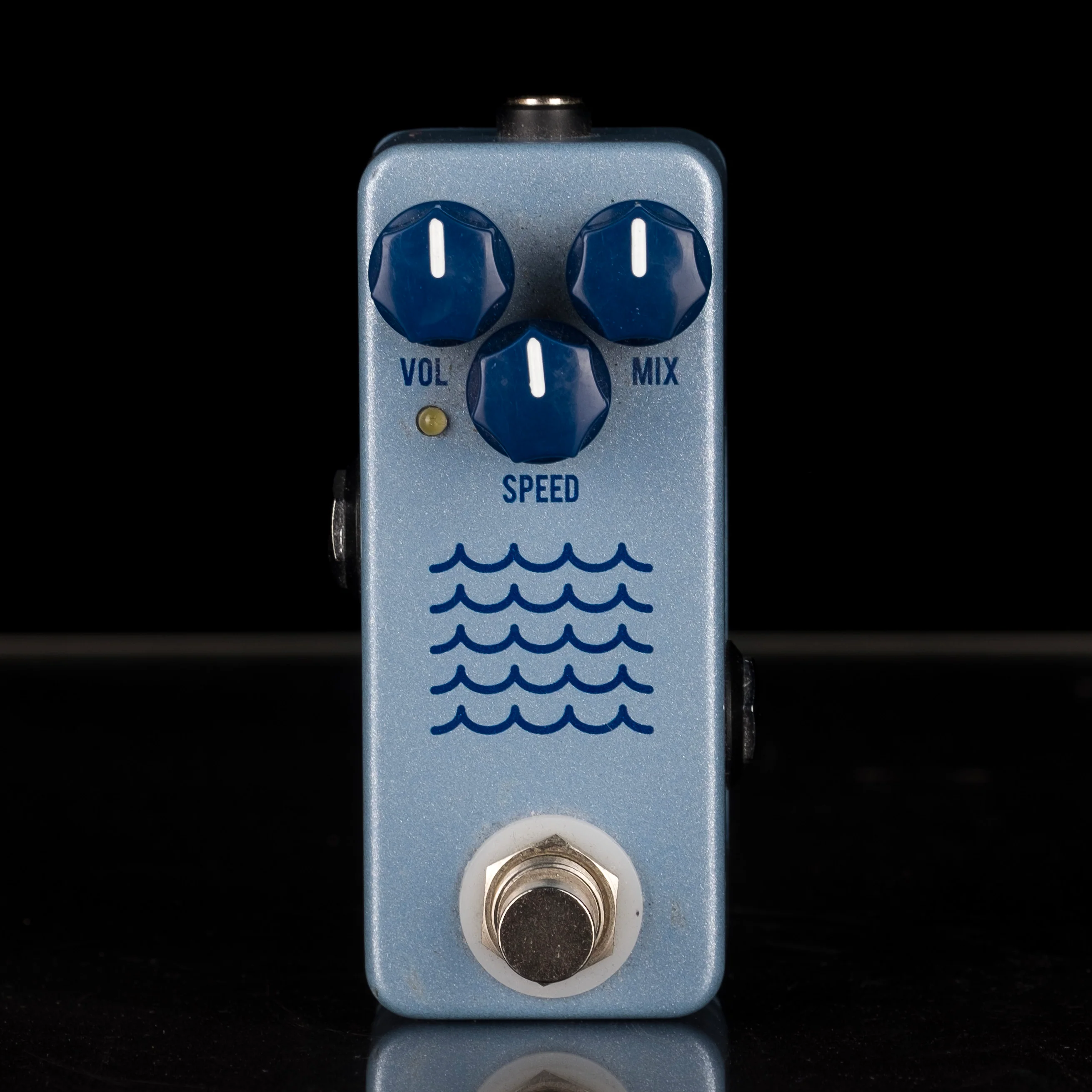 Used JHS Tidewater Tremolo Guitar Pedal with Box - Image 2