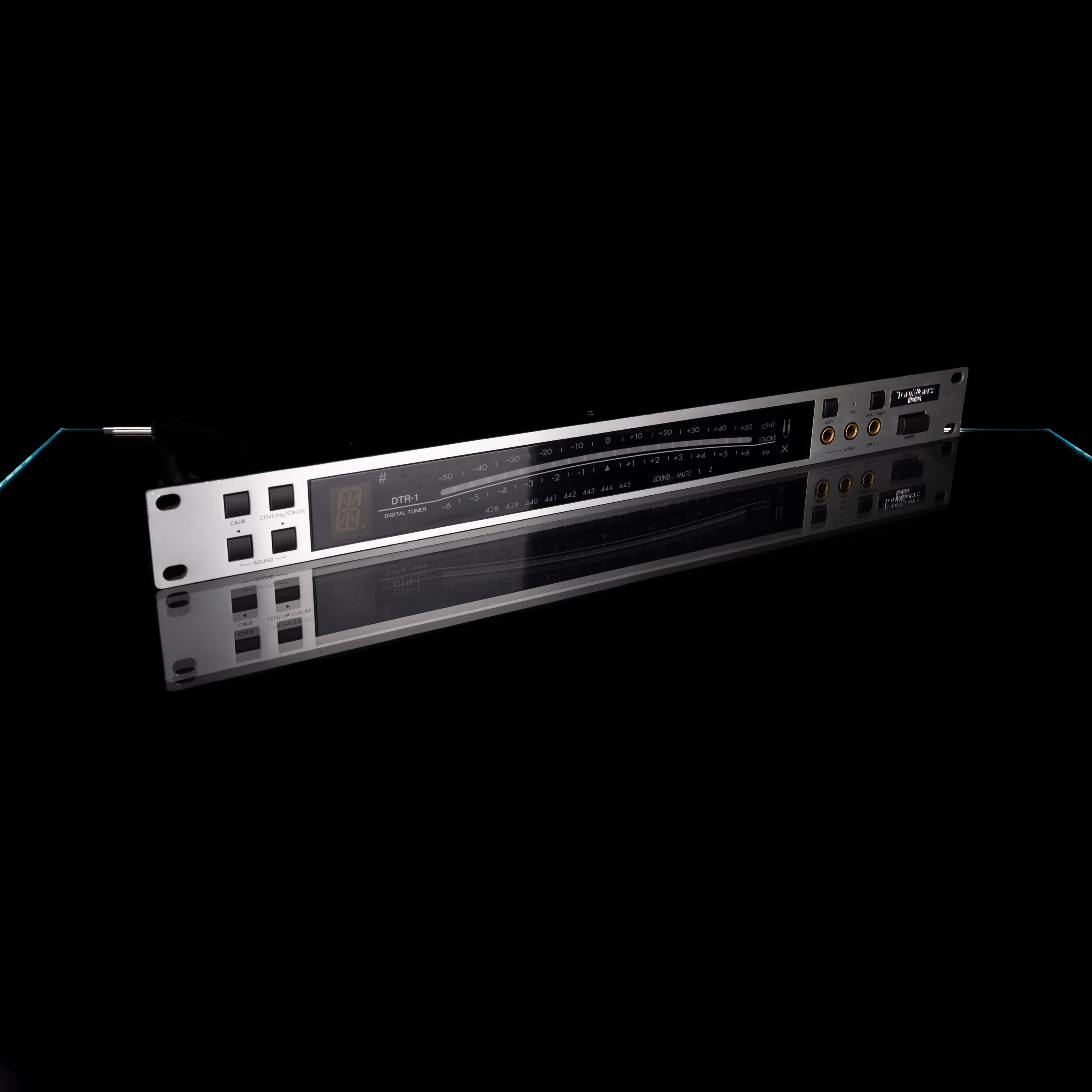Used Korg DTR-1 Toneworks Rackmount Digital Tuner - Image 2