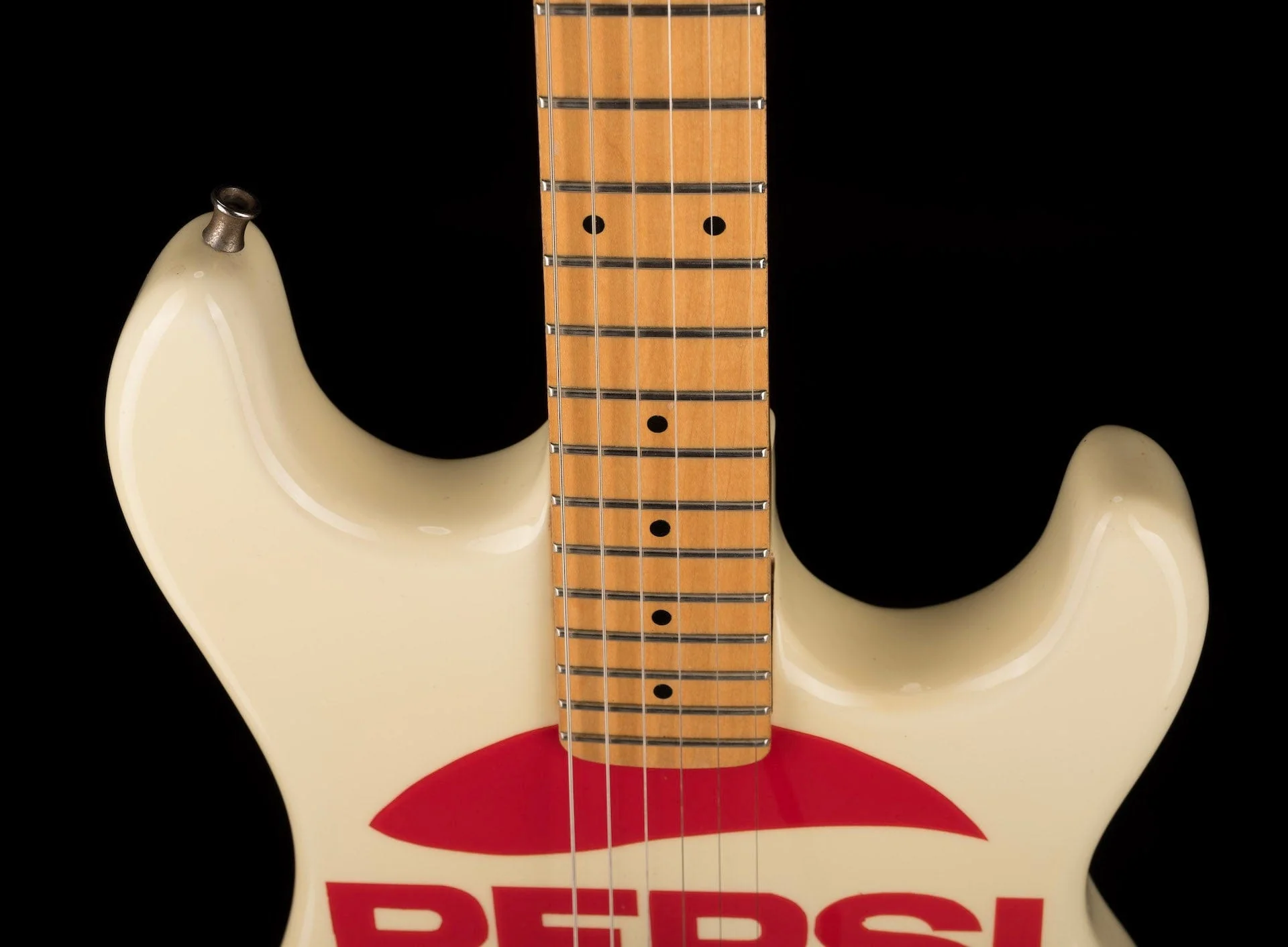 Vintage Kramer Baretta Pepsi Limited Edition with OHSC RARE!!!! - Image 3