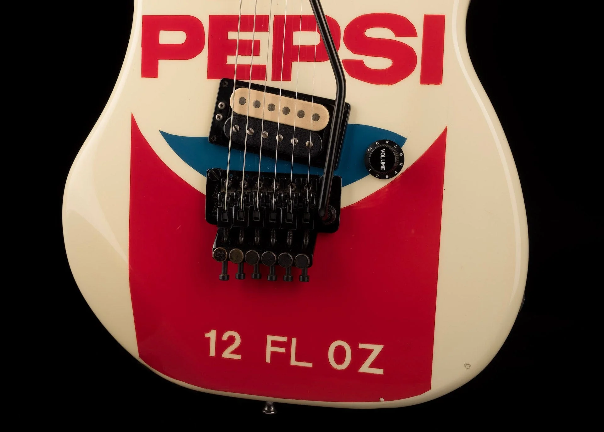 Vintage Kramer Baretta Pepsi Limited Edition with OHSC RARE!!!! - Image 5