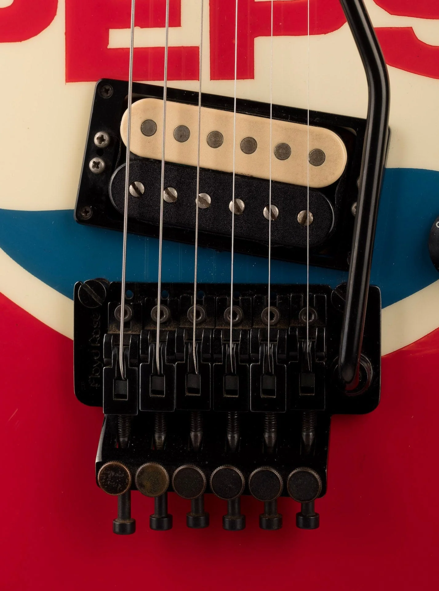 Vintage Kramer Baretta Pepsi Limited Edition with OHSC RARE!!!! - Image 8