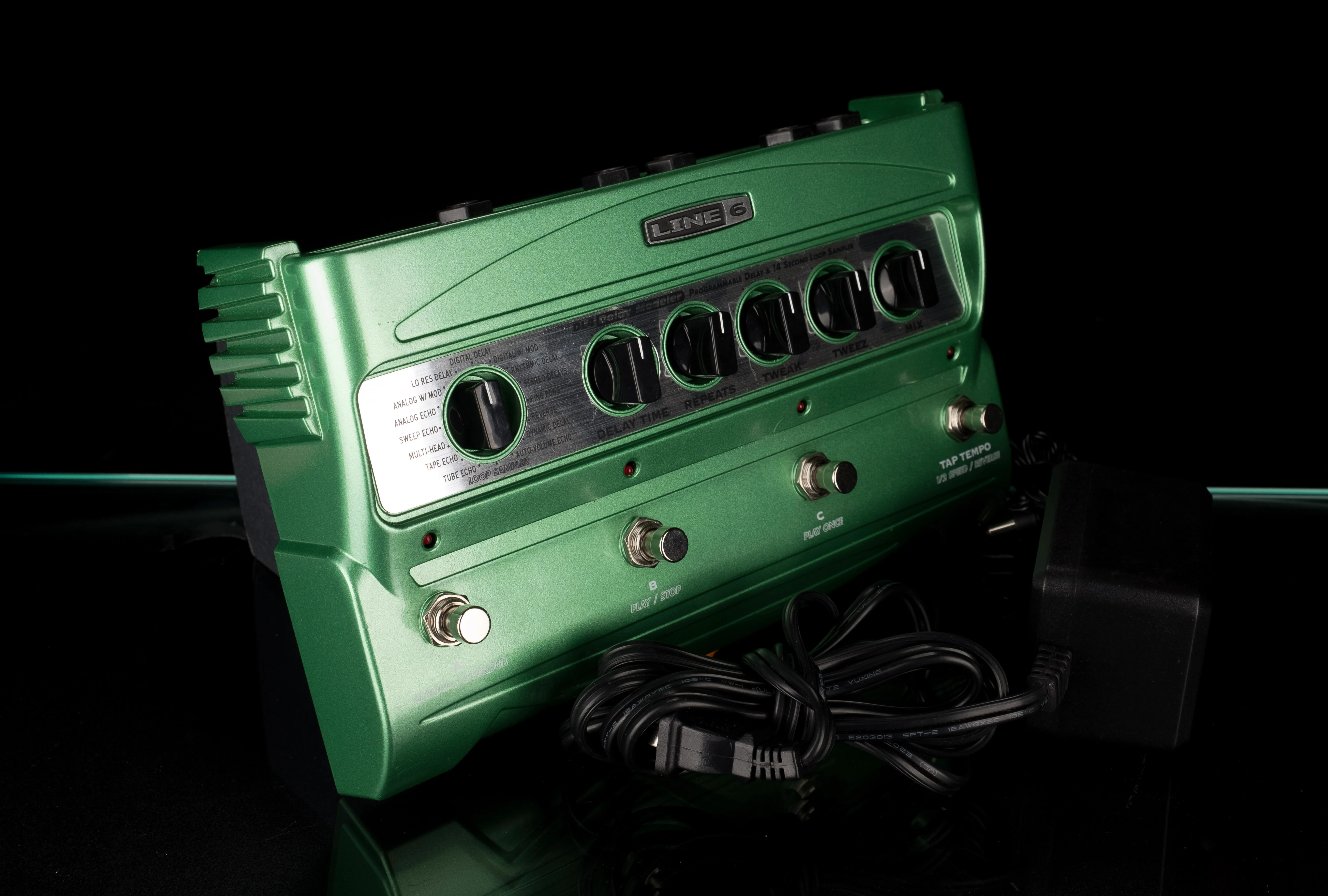 Used Line 6 DL4 Delay Guitar Effects Pedal With Power Supply - Image 3