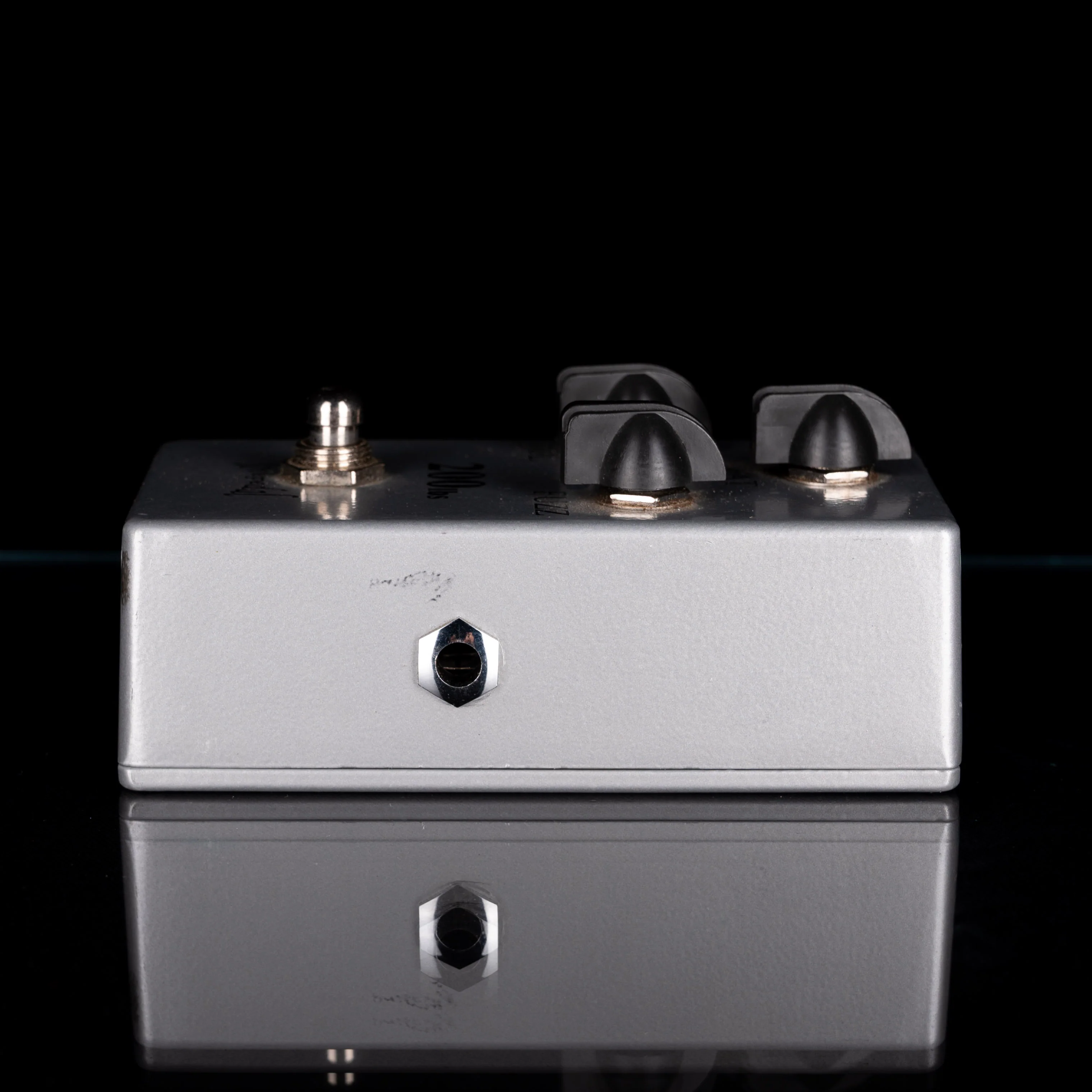 Used Lovepedal 200lbs of Fuzz Pedal - Image 4