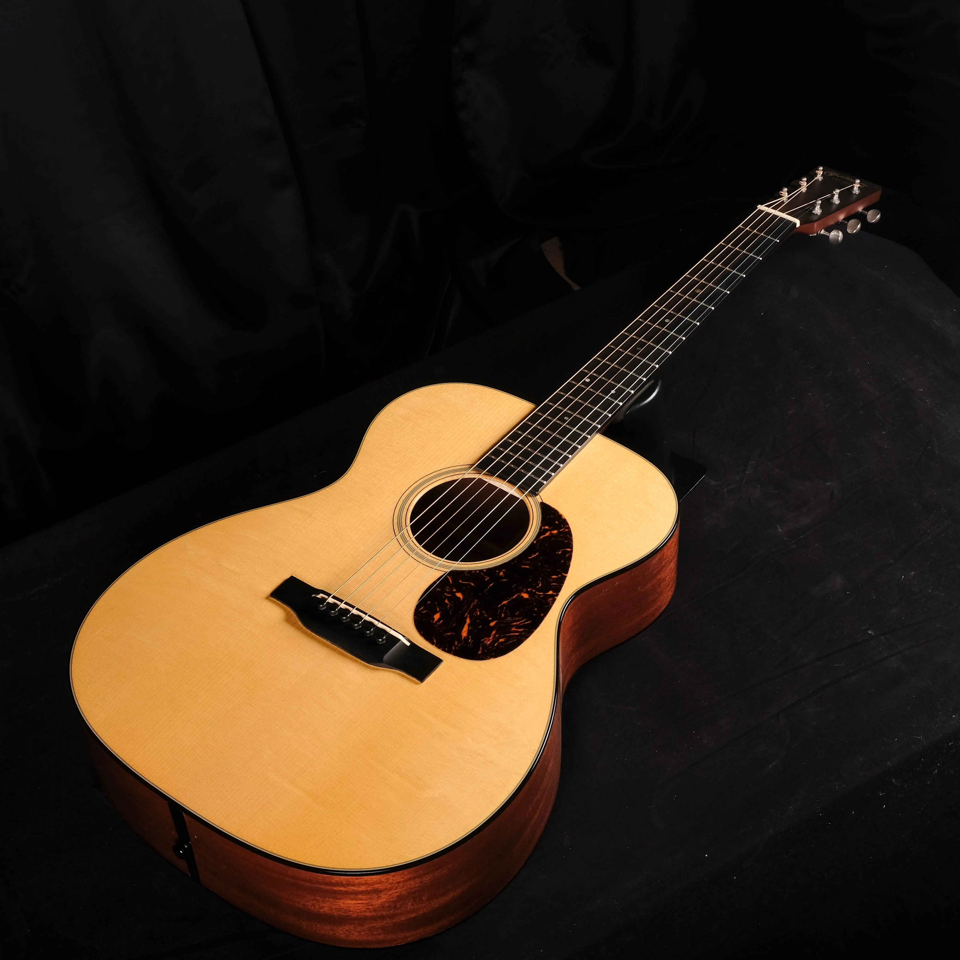 Used Martin 000-18GE Golden Era 1937 Acoustic Guitar Mahogany Back/Sides Adirondack Spruce Top - Image 3