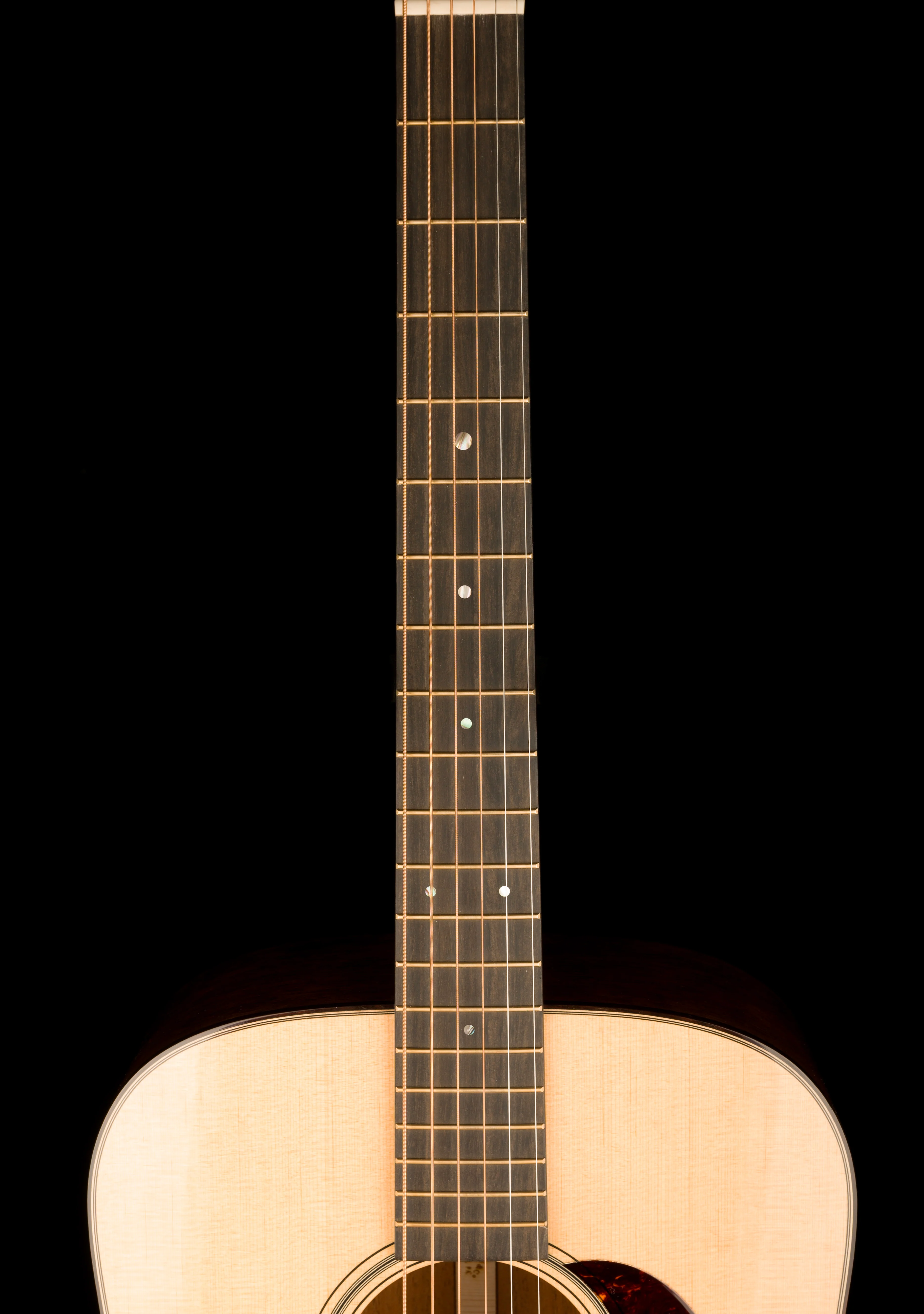 Pre Owned Martin D-18 Modern Deluxe Natural with OHSC - Image 12