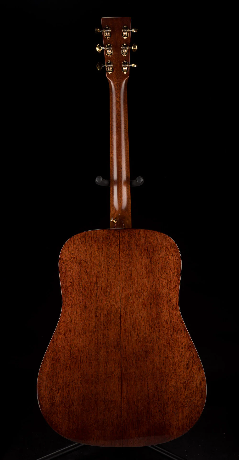 Used Martin D-18E Modern Deluxe Natural with OHSC - Image 13