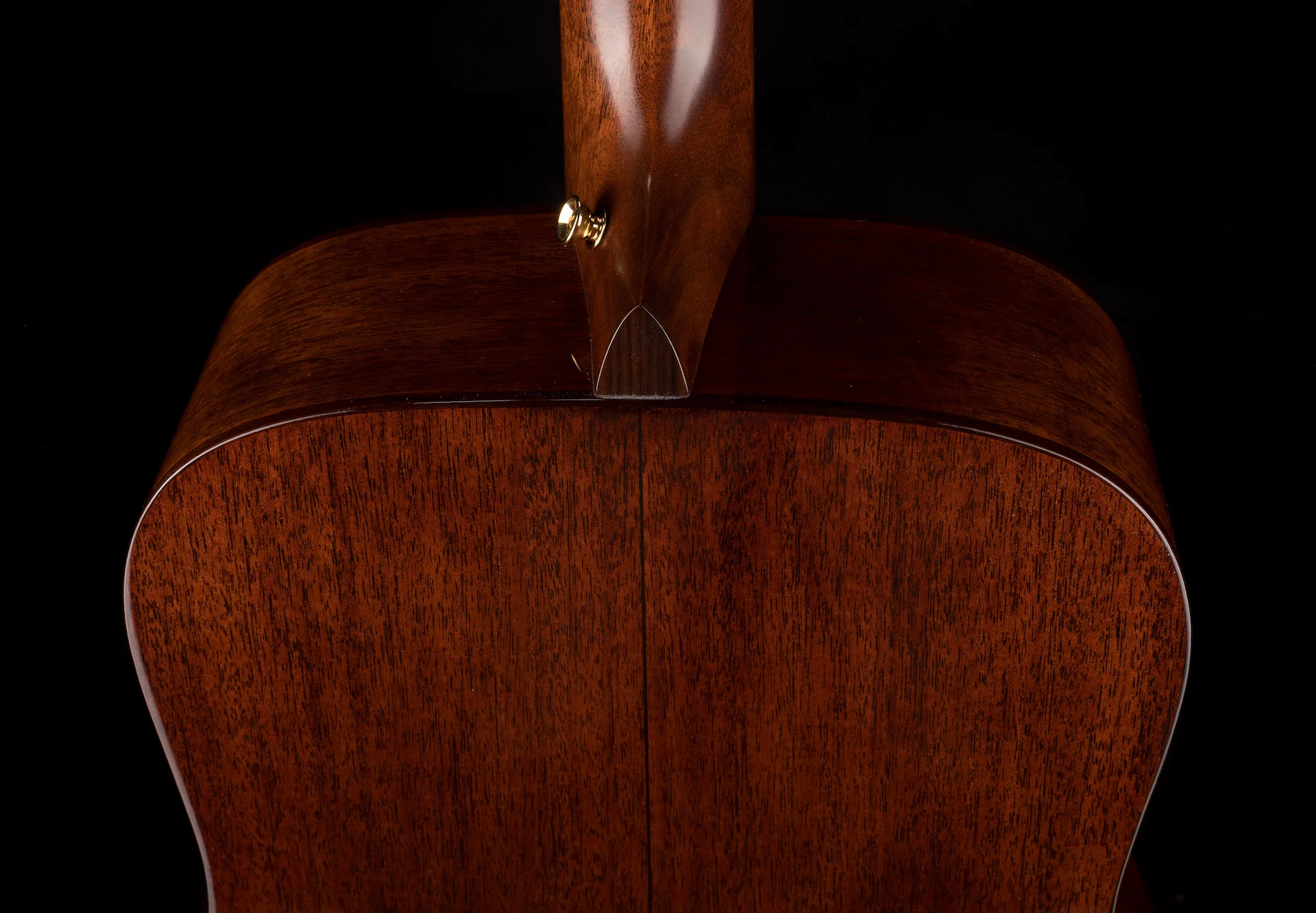 Used Martin D-18E Modern Deluxe Natural with OHSC - Image 14