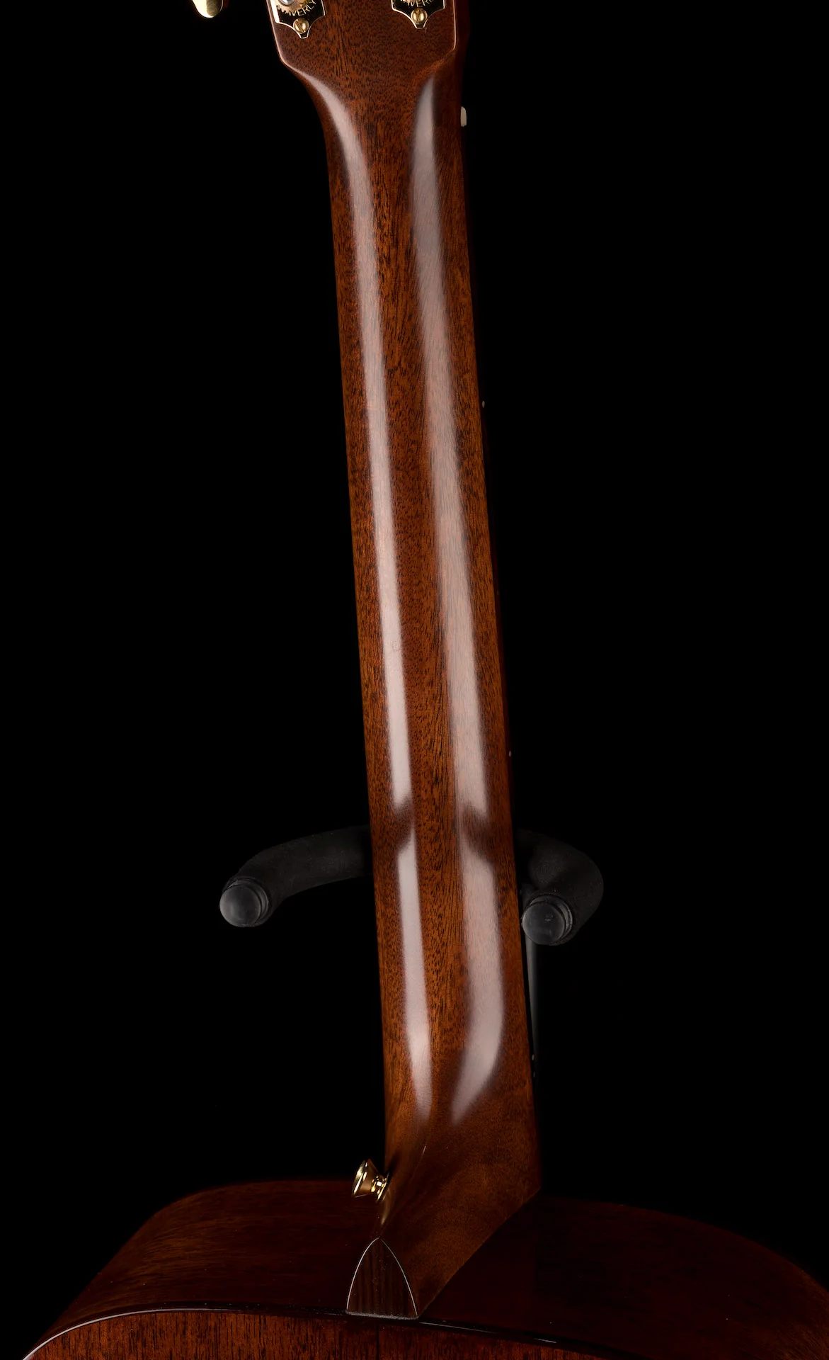 Used Martin D-18E Modern Deluxe Natural with OHSC - Image 15