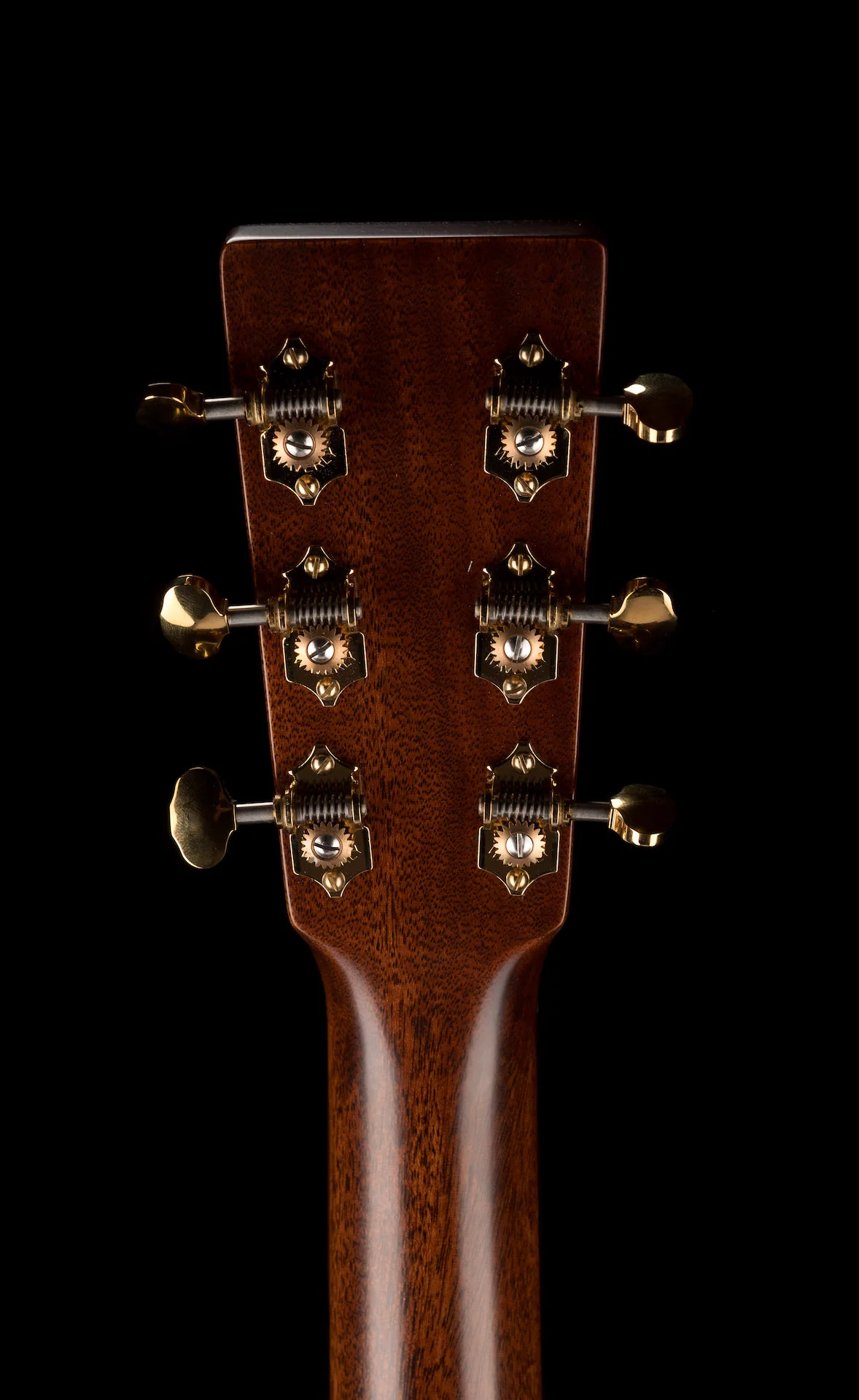 Used Martin D-18E Modern Deluxe Natural with OHSC - Image 16