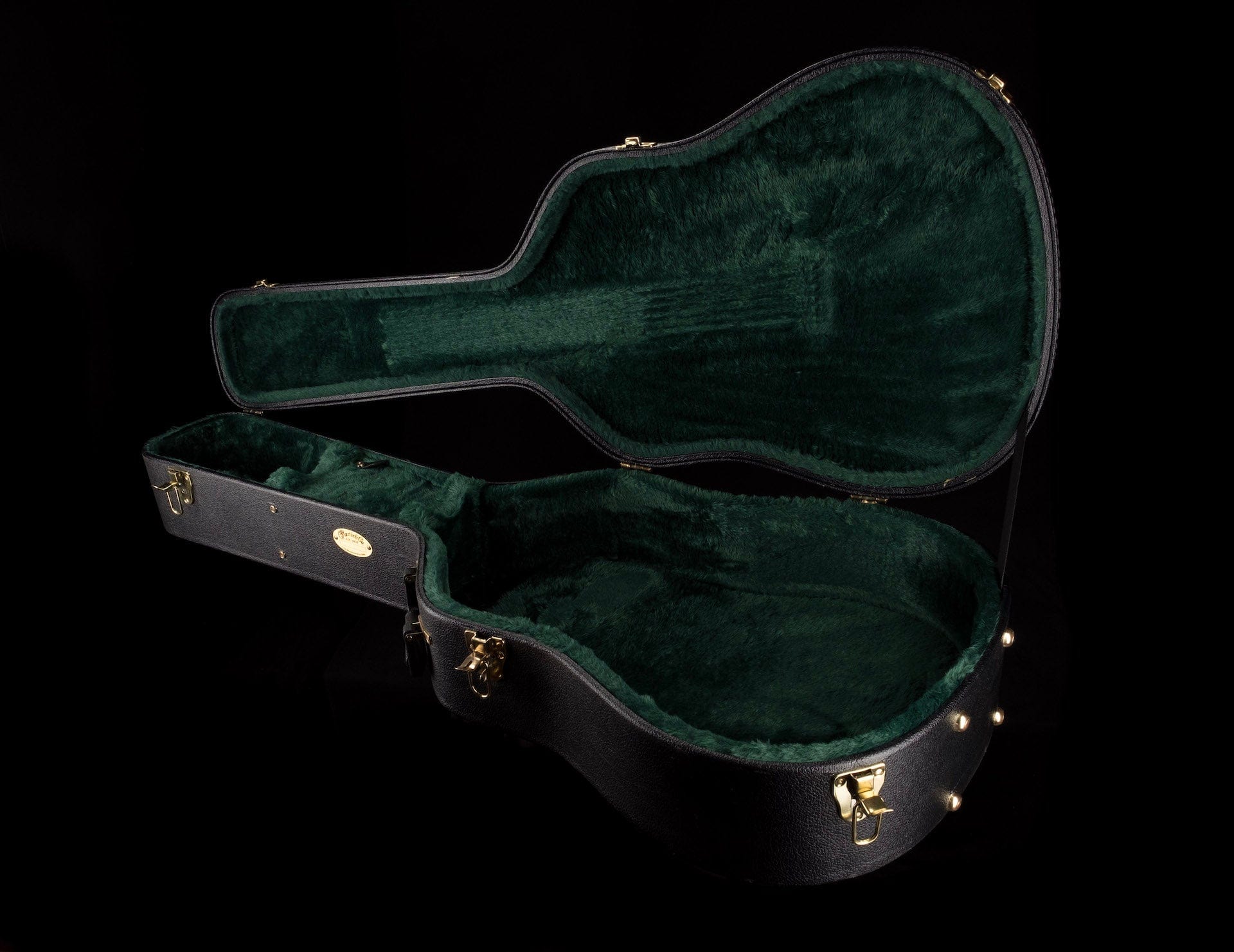 Used Martin Dreadnought Acoustic Hardshell Case - Image 4