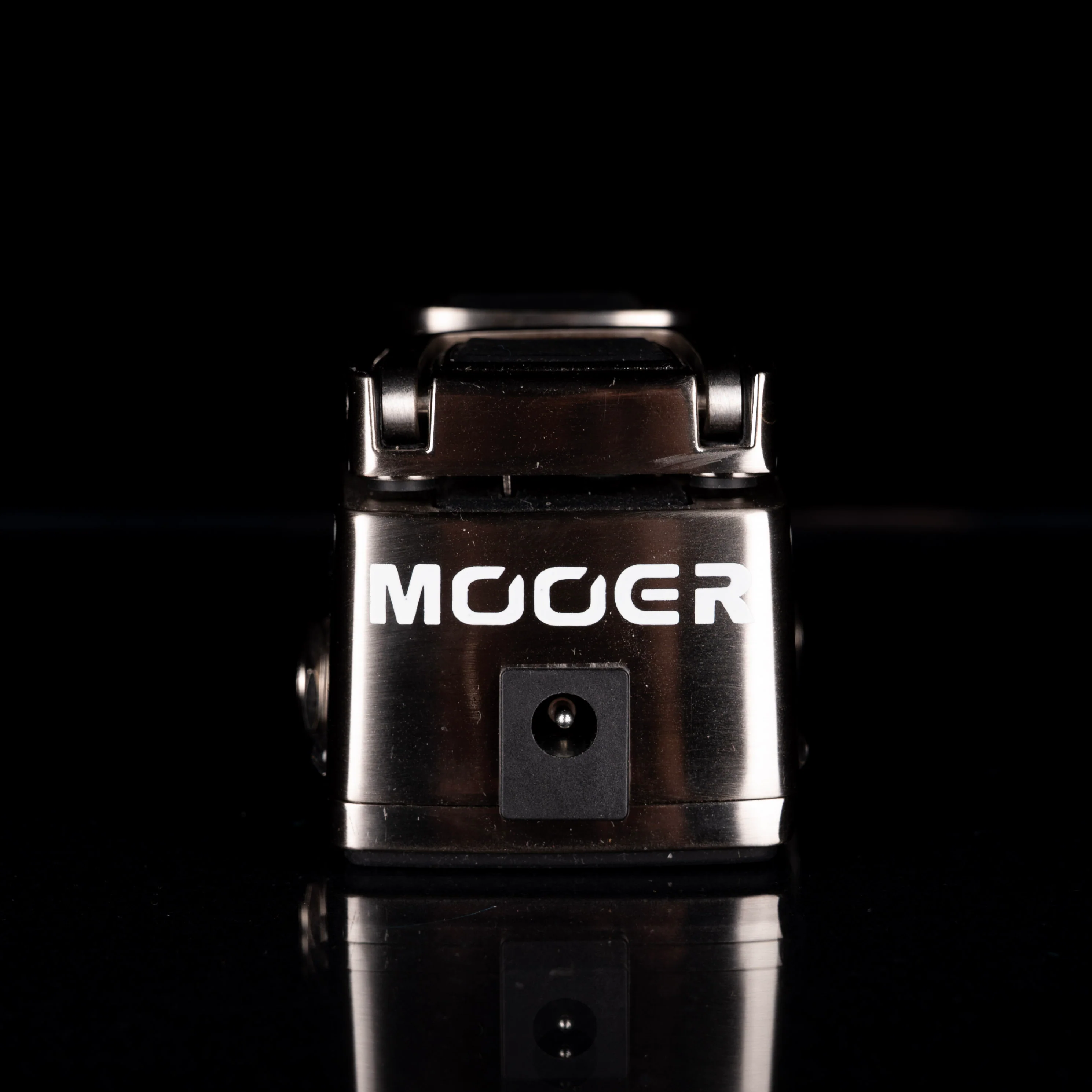 Used Mooer Leveline Mini Volume Pedal - Image 3