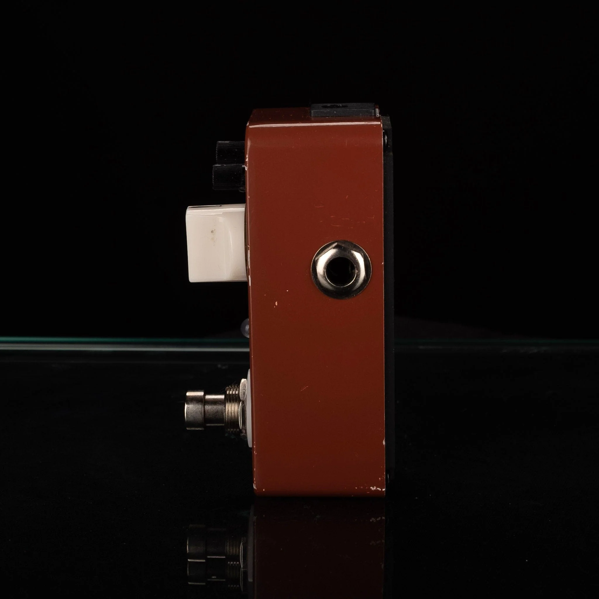 Used Mooer Pure Octave Guitar Effect Pedal - Image 2