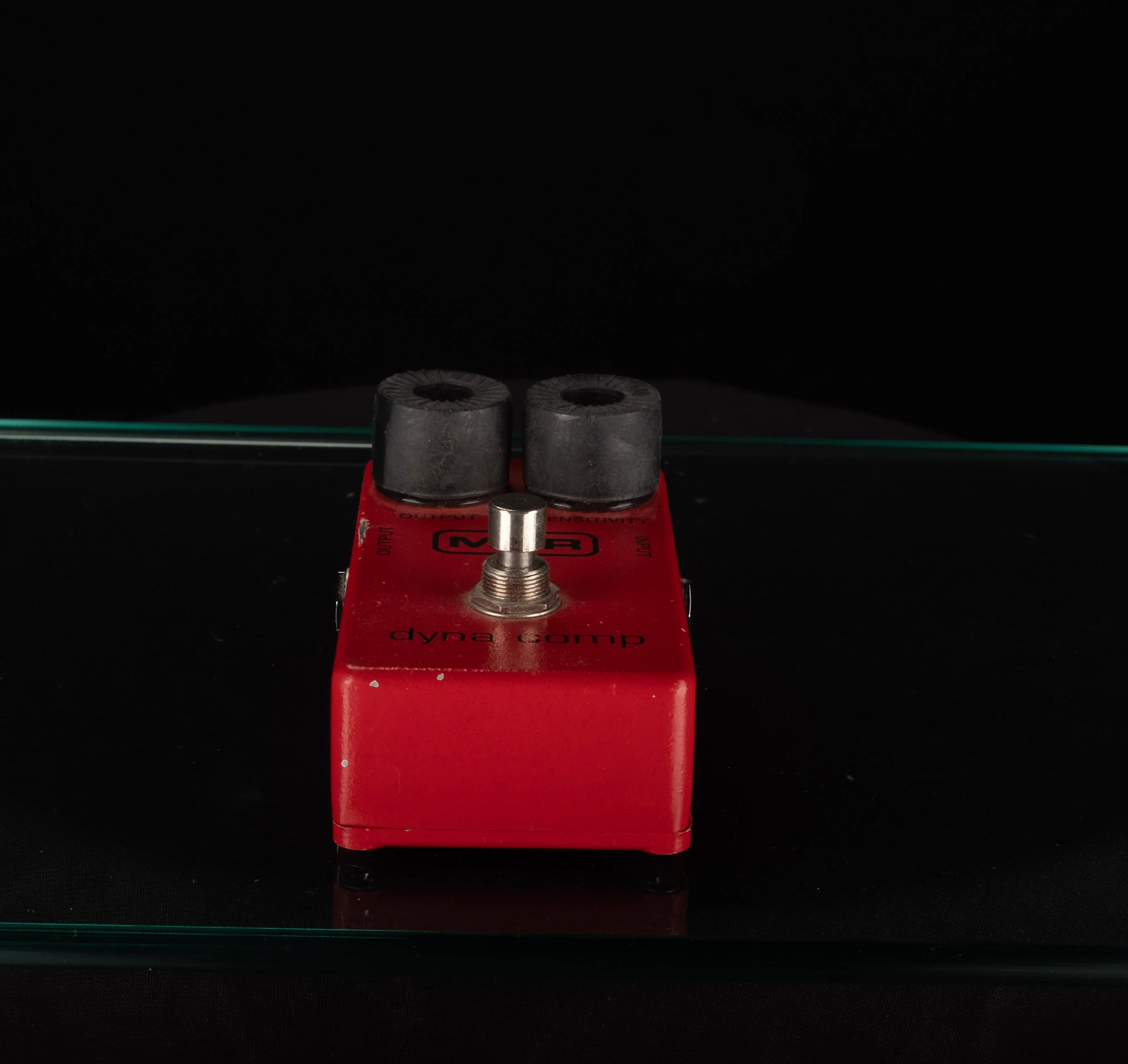 Used MXR Dyna Comp Compressor Guitar Effect Pedal (Red) - Image 5