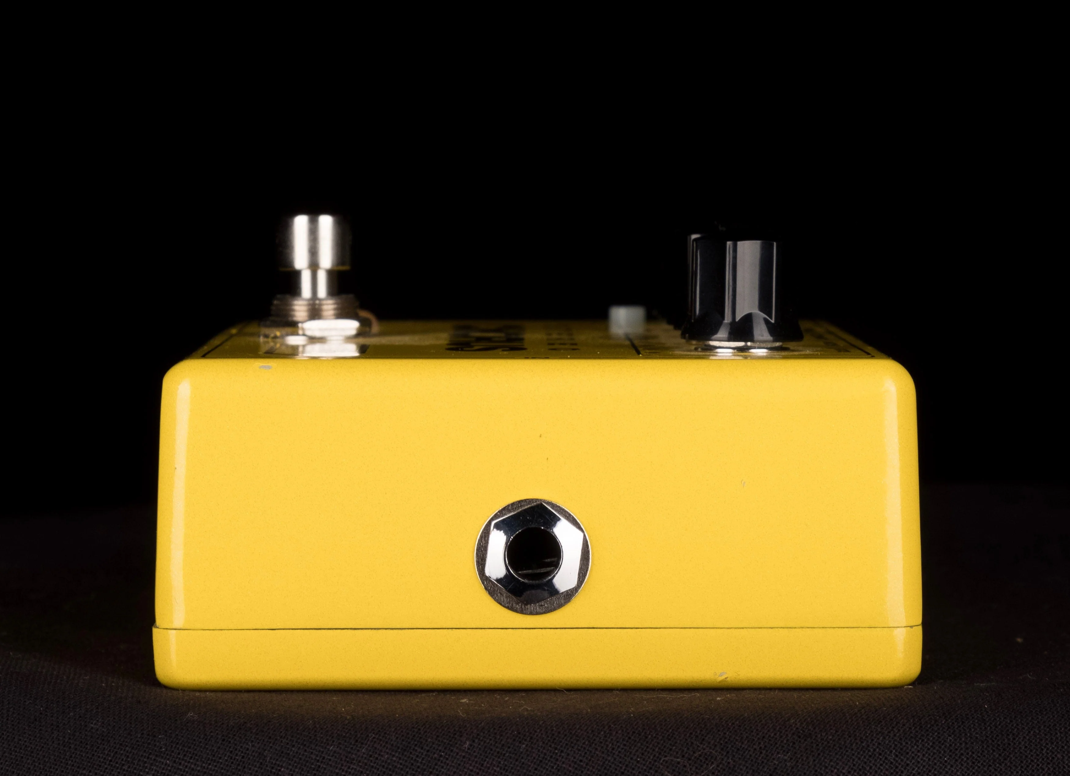 Used MXR Stereo Chorus Guitar Effect Pedal - Image 4