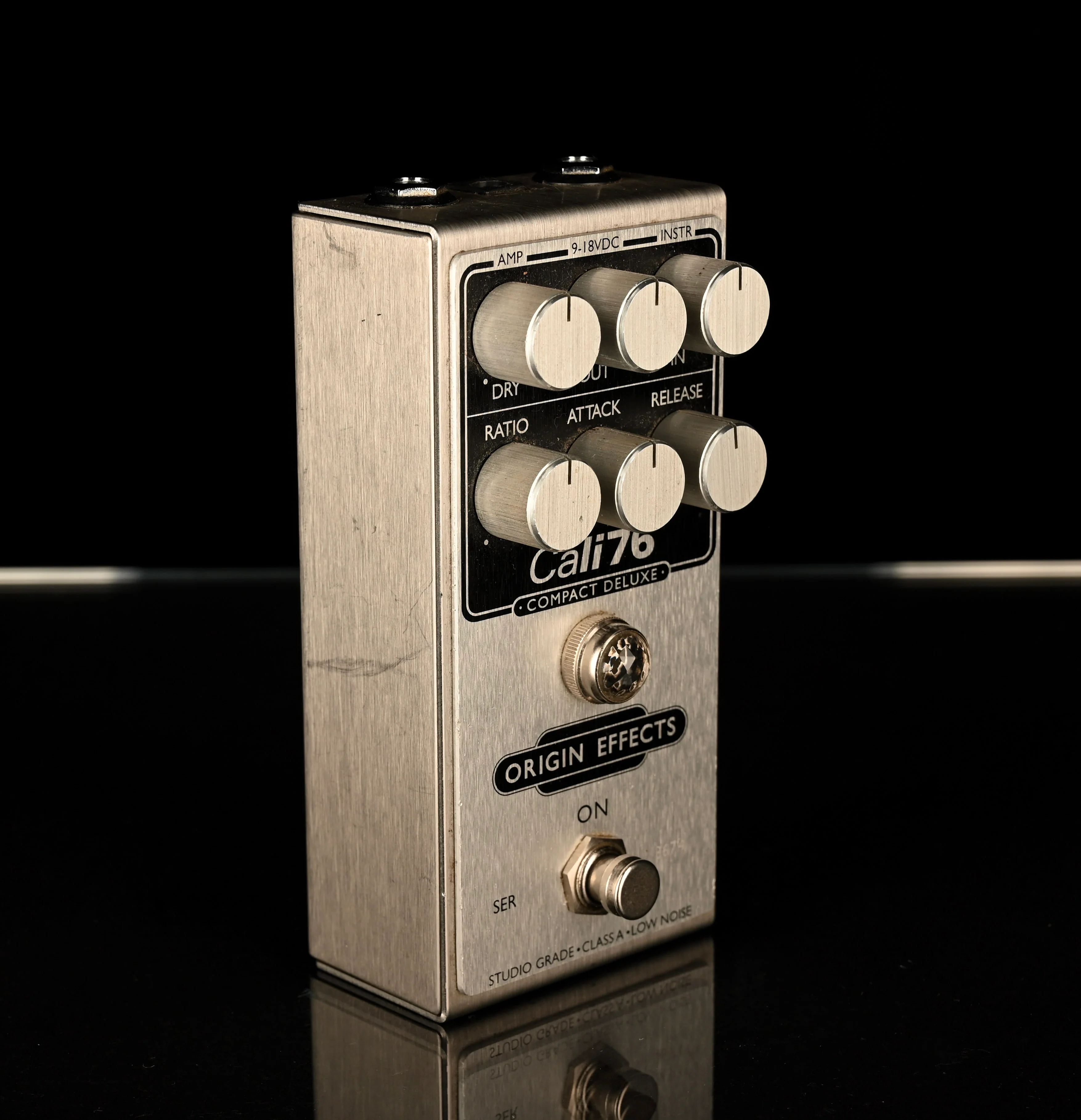 Used Origin Effects Cali76 Compact Deluxe Compressor - Image 4