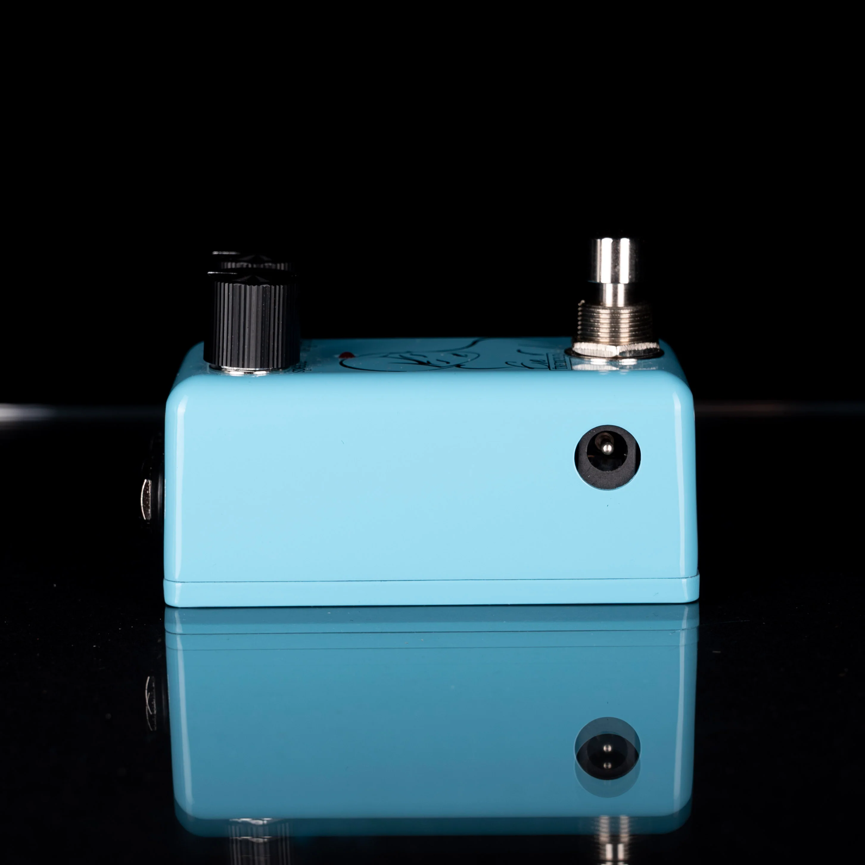 Used Red Witch Eve Tremolo Pedal with Box - Image 5