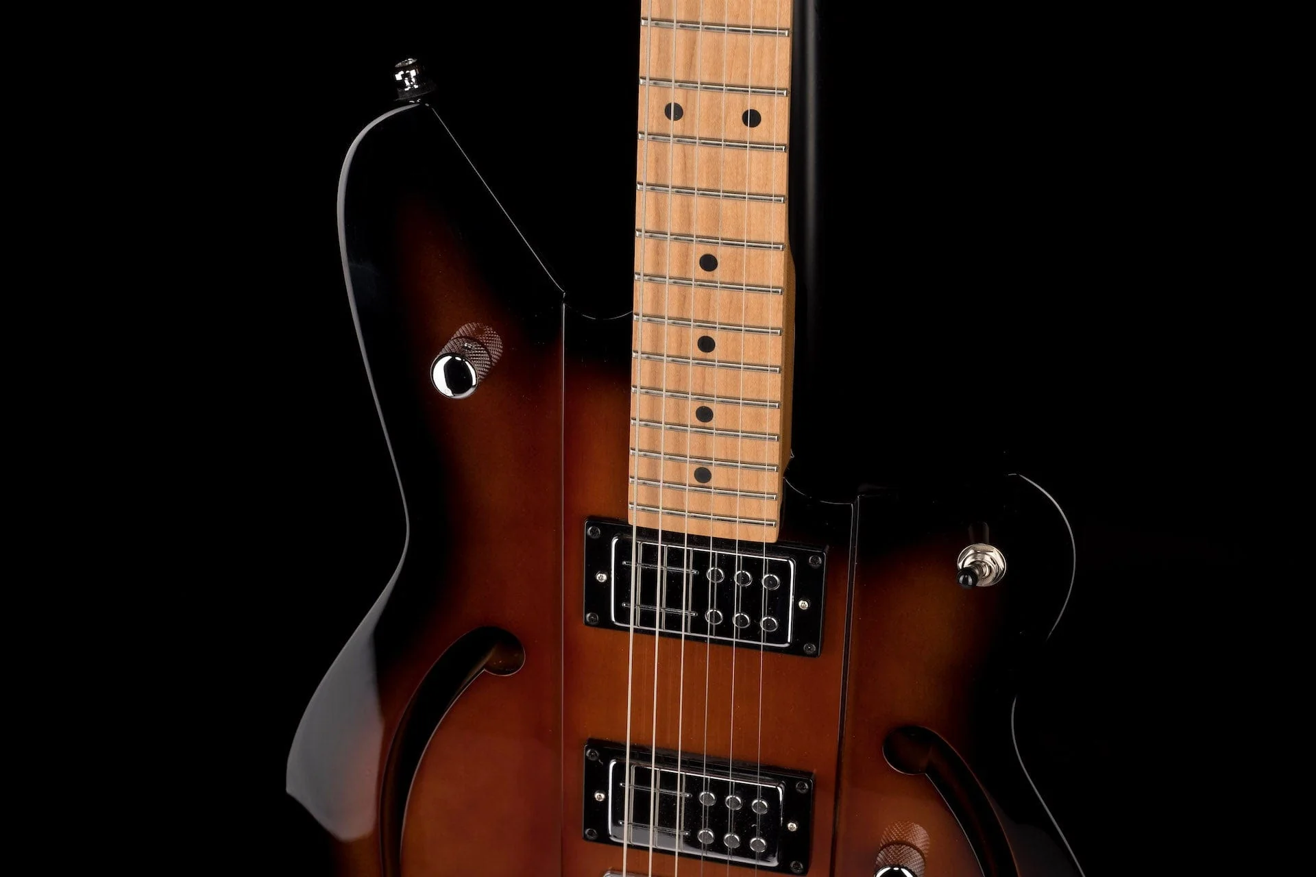 Used Reverend Airsonic RA Roasted Maple Neck Electric Guitar Coffee Burst - Image 3