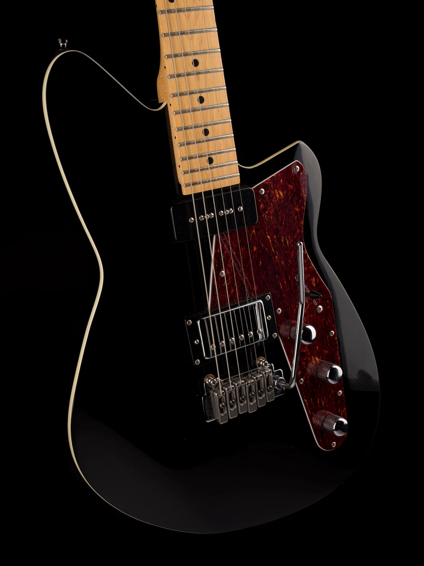 Used Reverend Double Agent Black with Case - Image 10