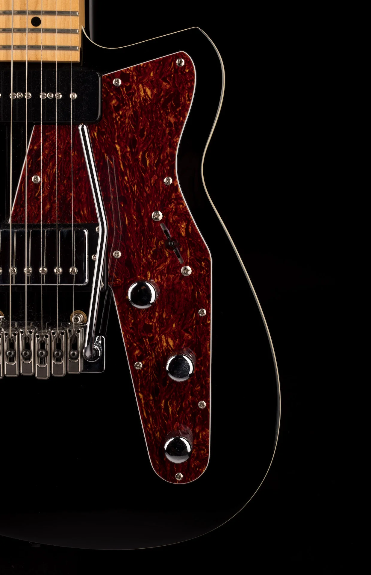 Used Reverend Double Agent Black with Case - Image 9