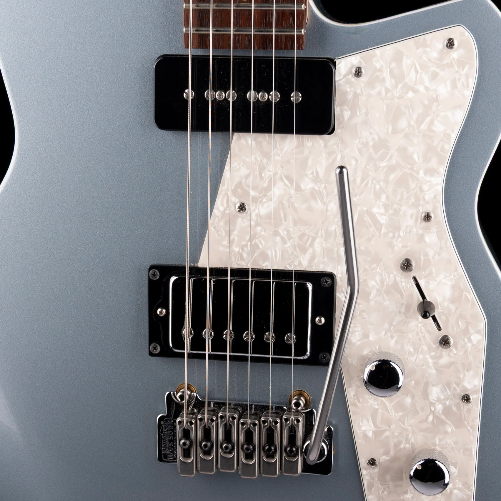 Used Reverend Double Agent W Metallic Silver Freeze with Gig Bag - Image 4