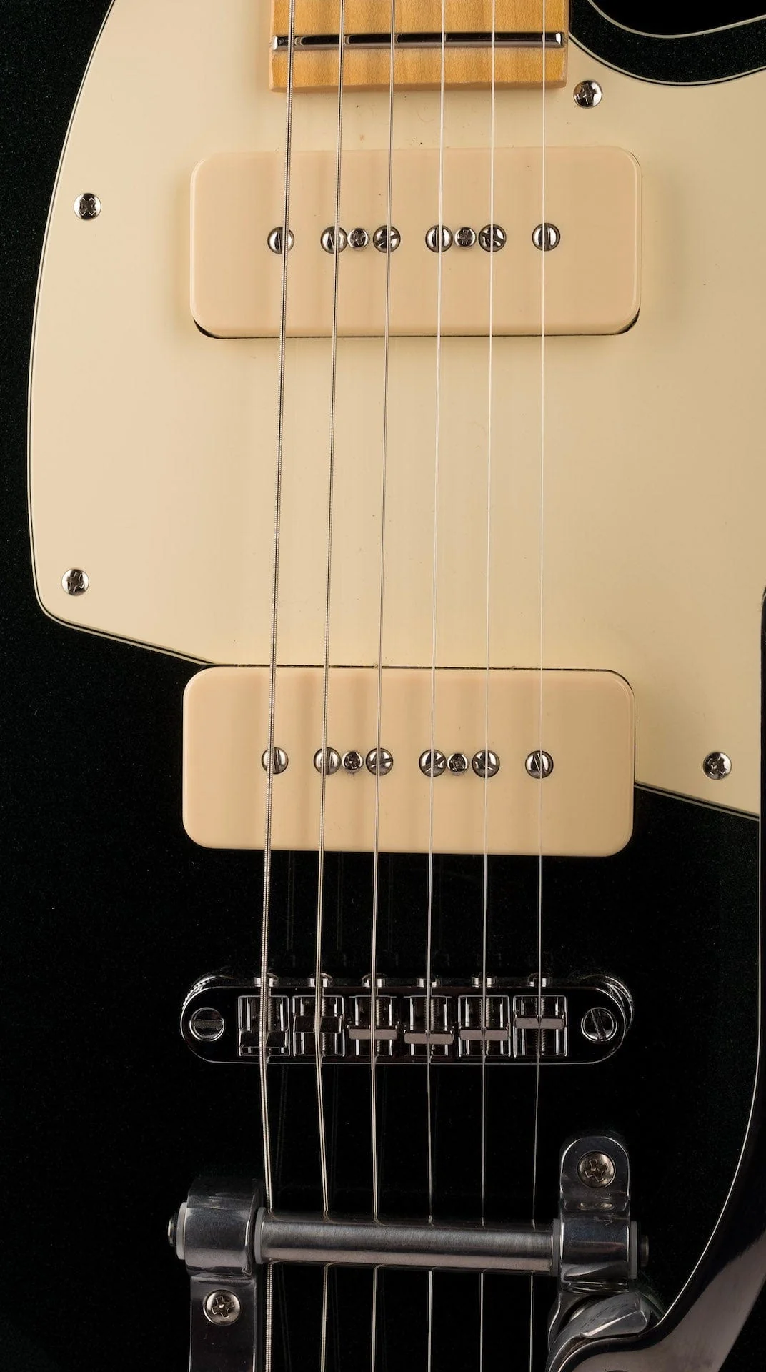 Used Reverend Limited Edition Charger 290 with Bigsby Metallic Green with Case - Image 6