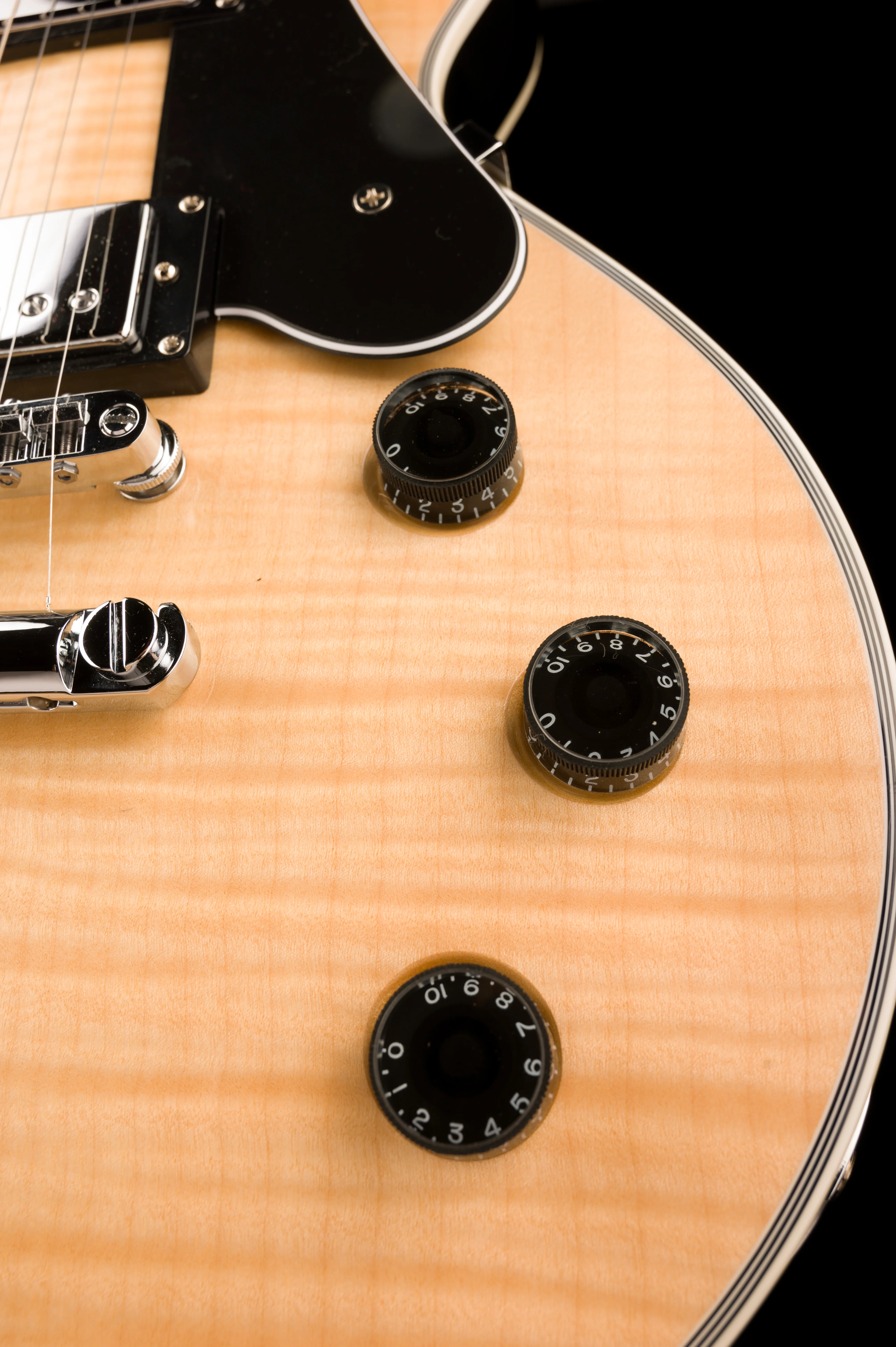 Used Schecter Diamond Series Solo-II Custom Gloss Natural with Case - Image 8
