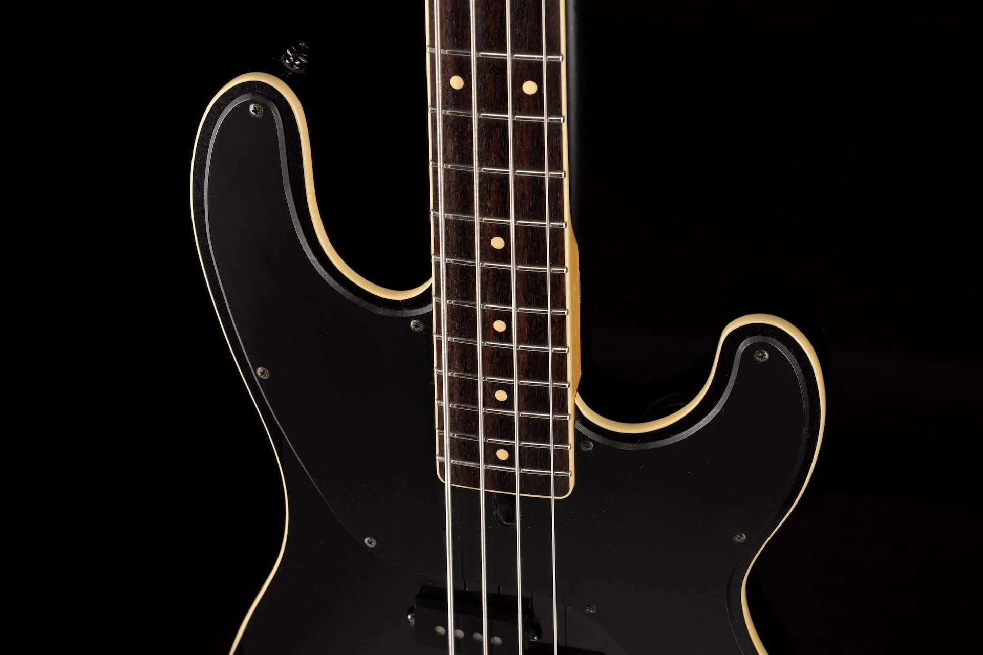 Used Schecter Michael Anthony Signature Bass Carbon Grey with Case Van Halen - Image 3