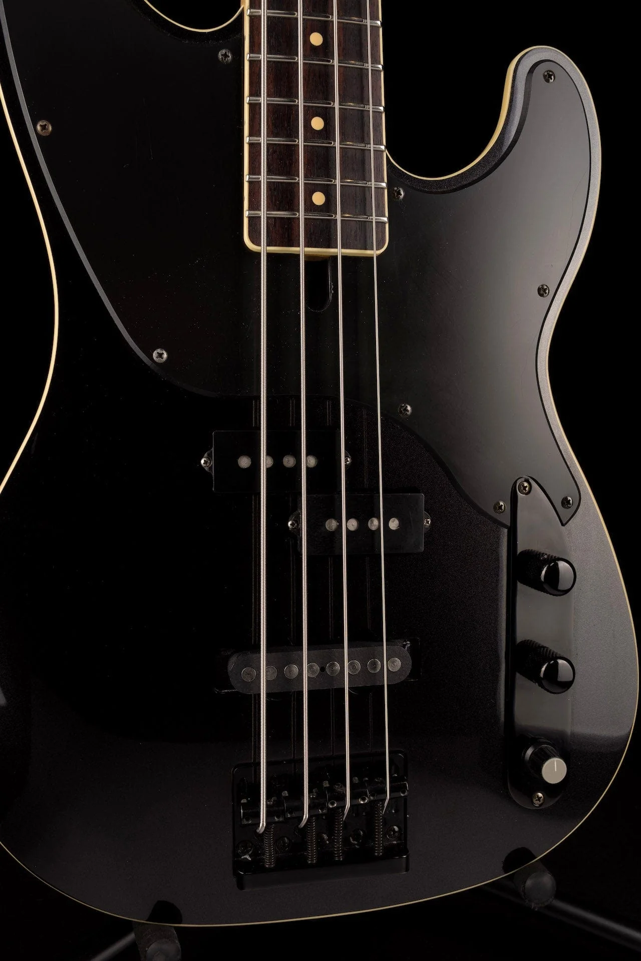 Used Schecter Michael Anthony Signature Bass Carbon Grey with Case Van Halen - Image 6