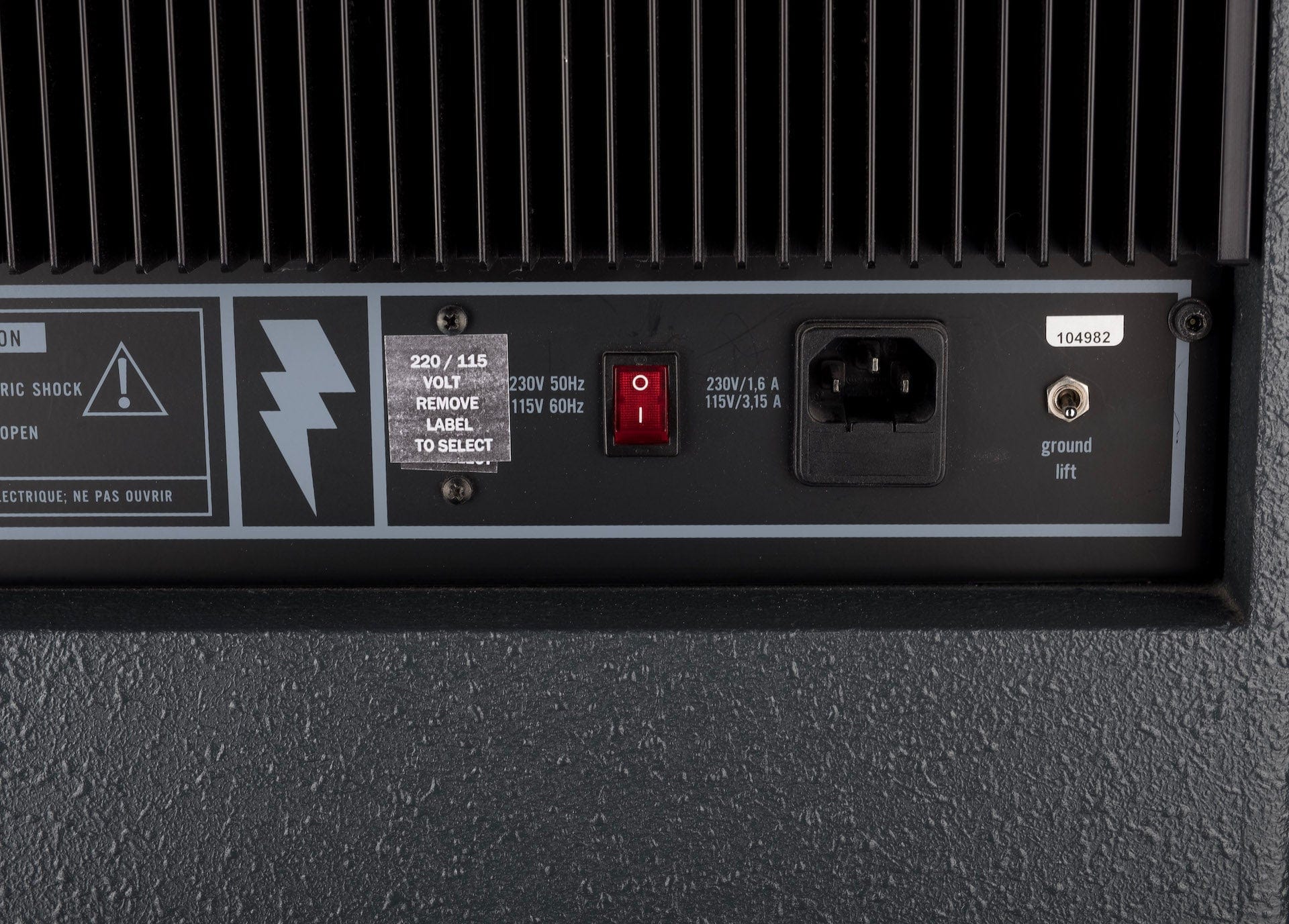 Used Schertler Unico Guitar Amp Combo - Image 9