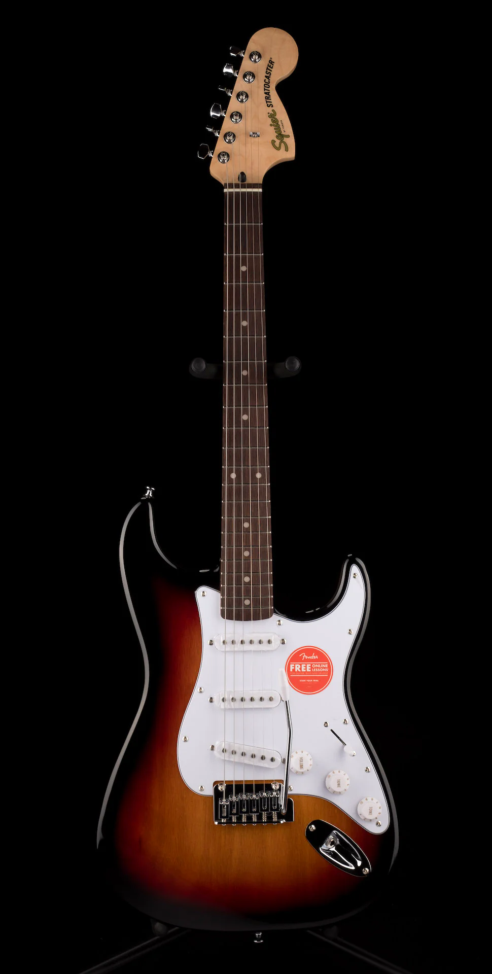 Used Squier Affinity Stratocaster 3-Tone Sunburst - Image 2