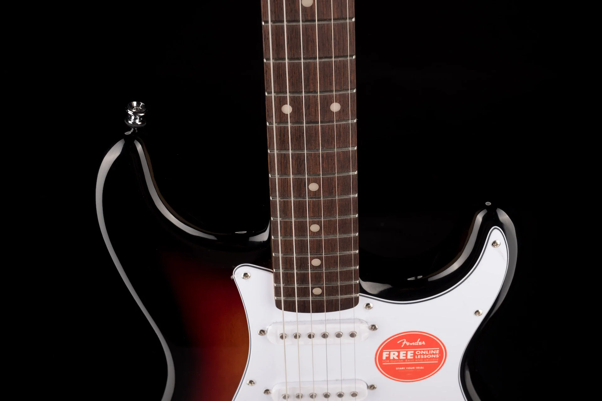 Used Squier Affinity Stratocaster 3-Tone Sunburst - Image 3
