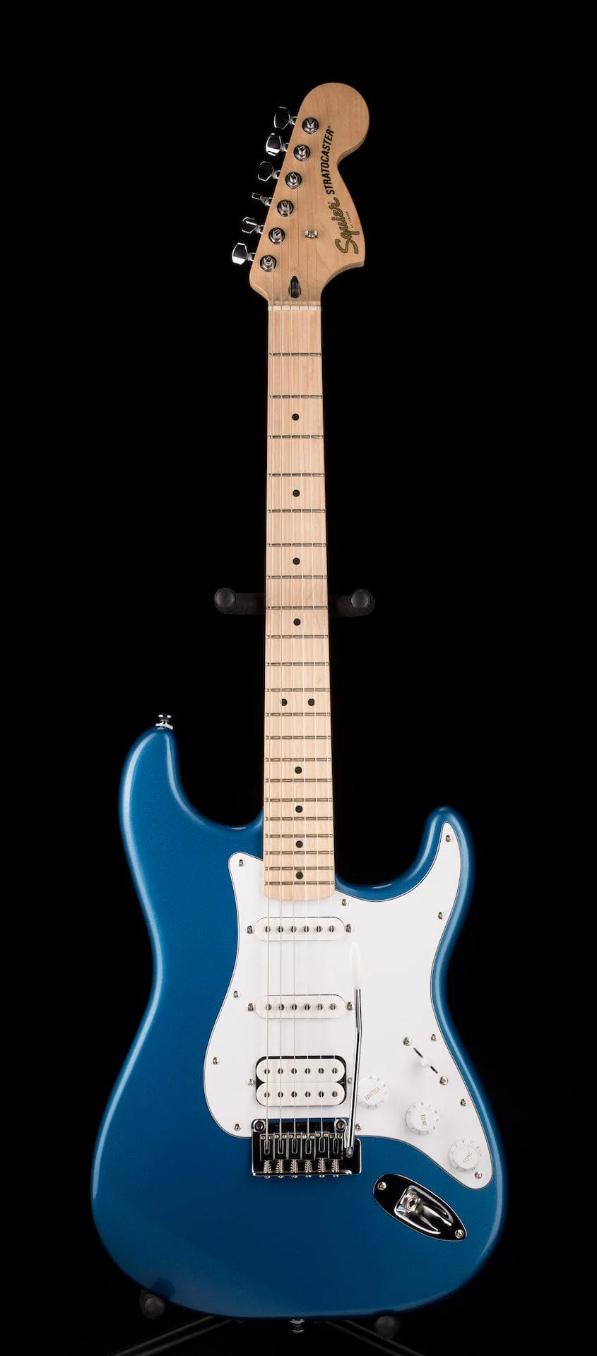 Used Squier Affinity Stratocaster HSS Ice Blue Metallic With Gig Bag - Image 2