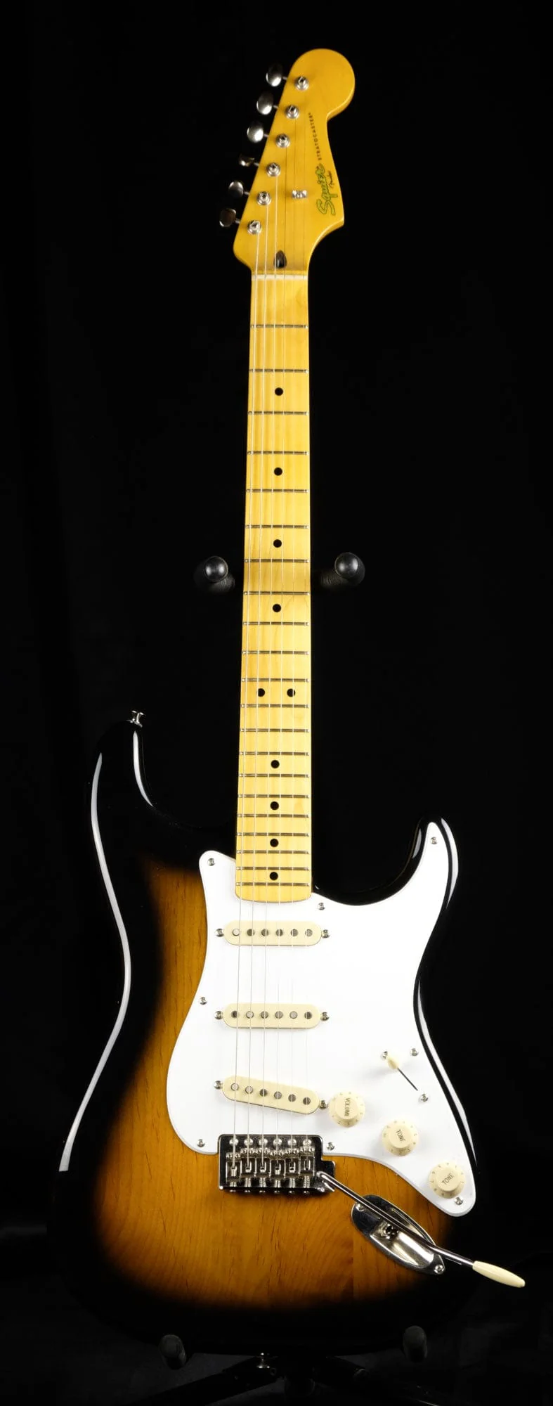 Used Squier Classic Vibe 50's Strat 2-Tone Sunburst with Gig Bag - Image 2