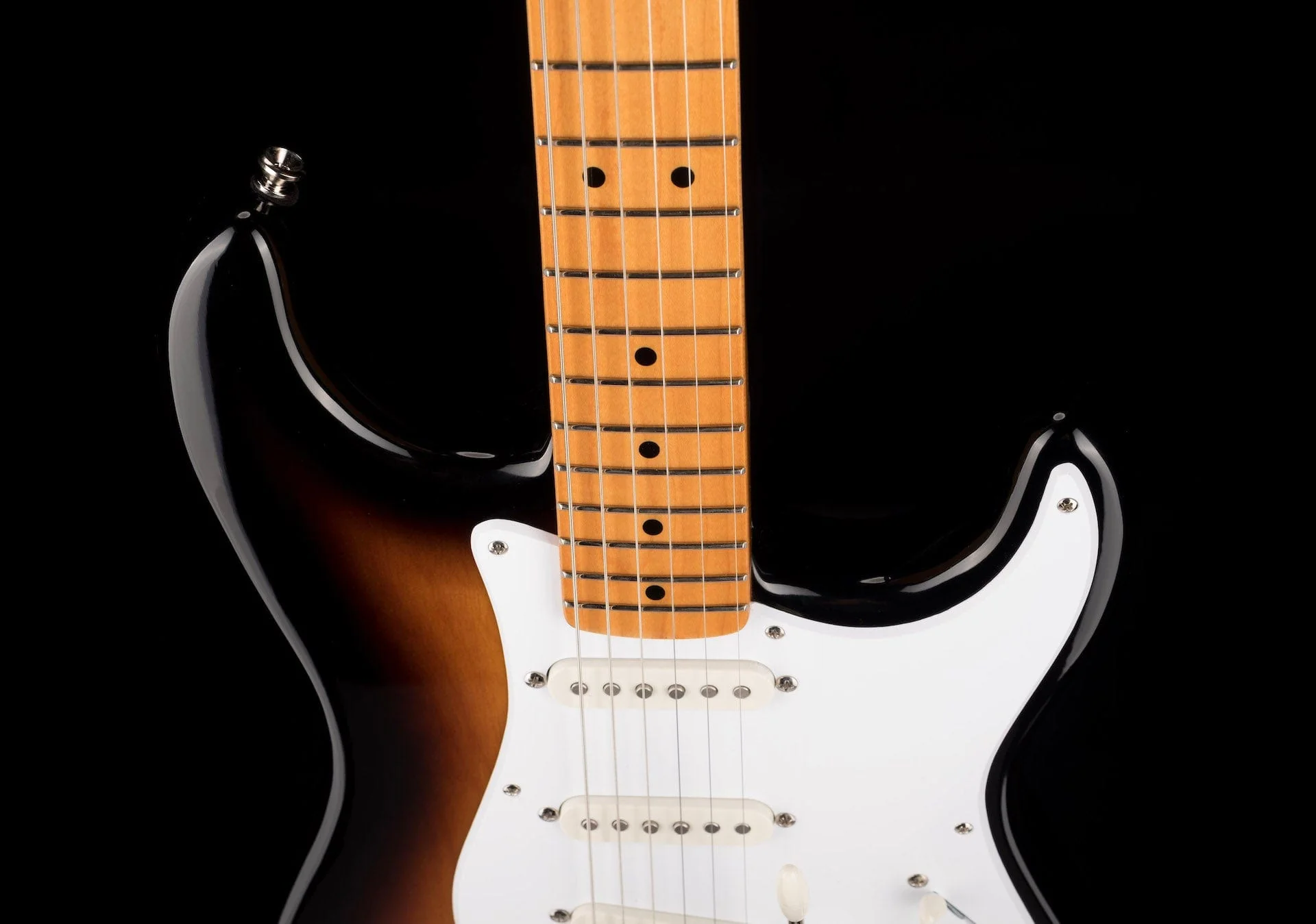 Used Squier Classic Vibe 50's Stratocaster 2-Tone Sunburst Electric Guitar - Image 3