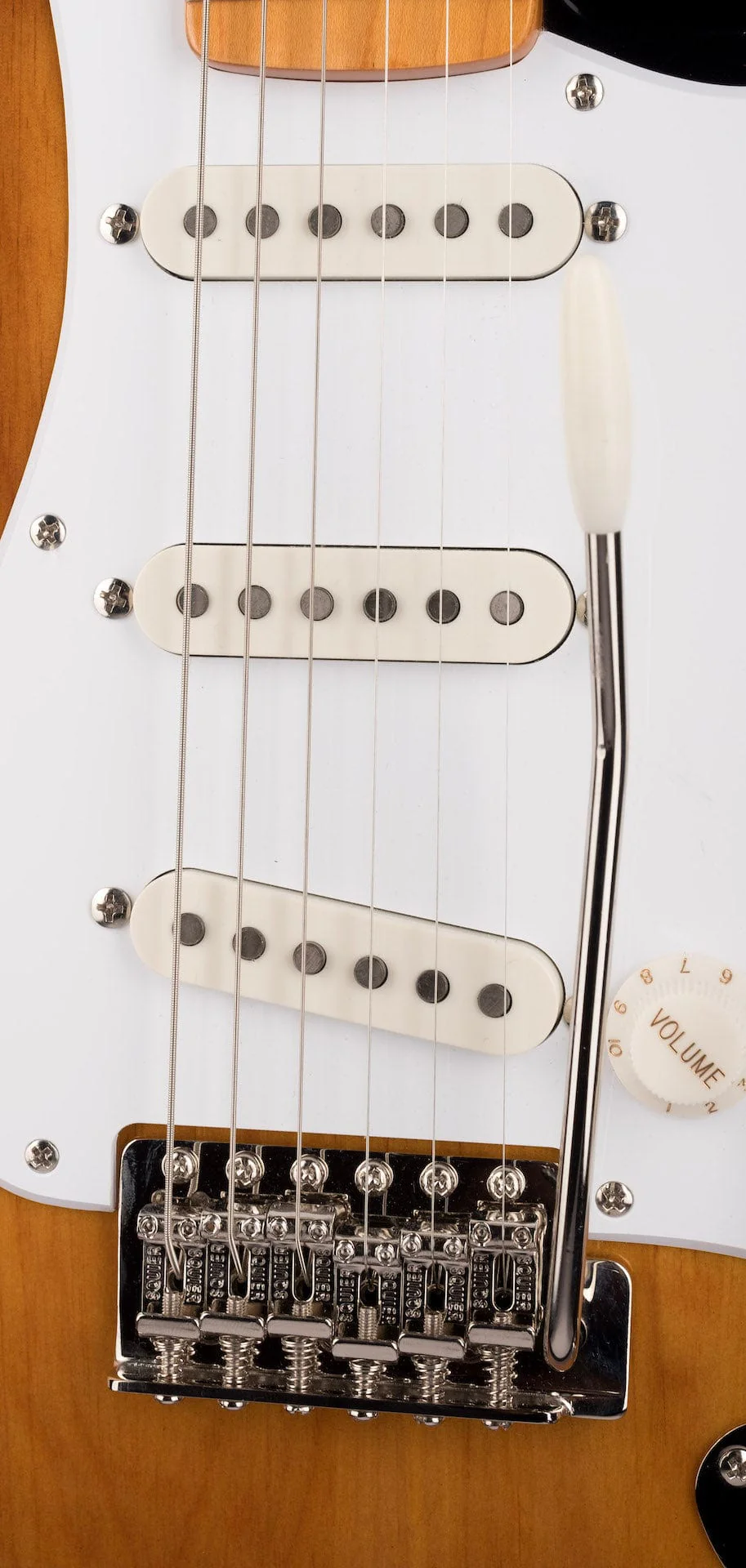 Used Squier Classic Vibe 50's Stratocaster 2-Tone Sunburst Electric Guitar - Image 7